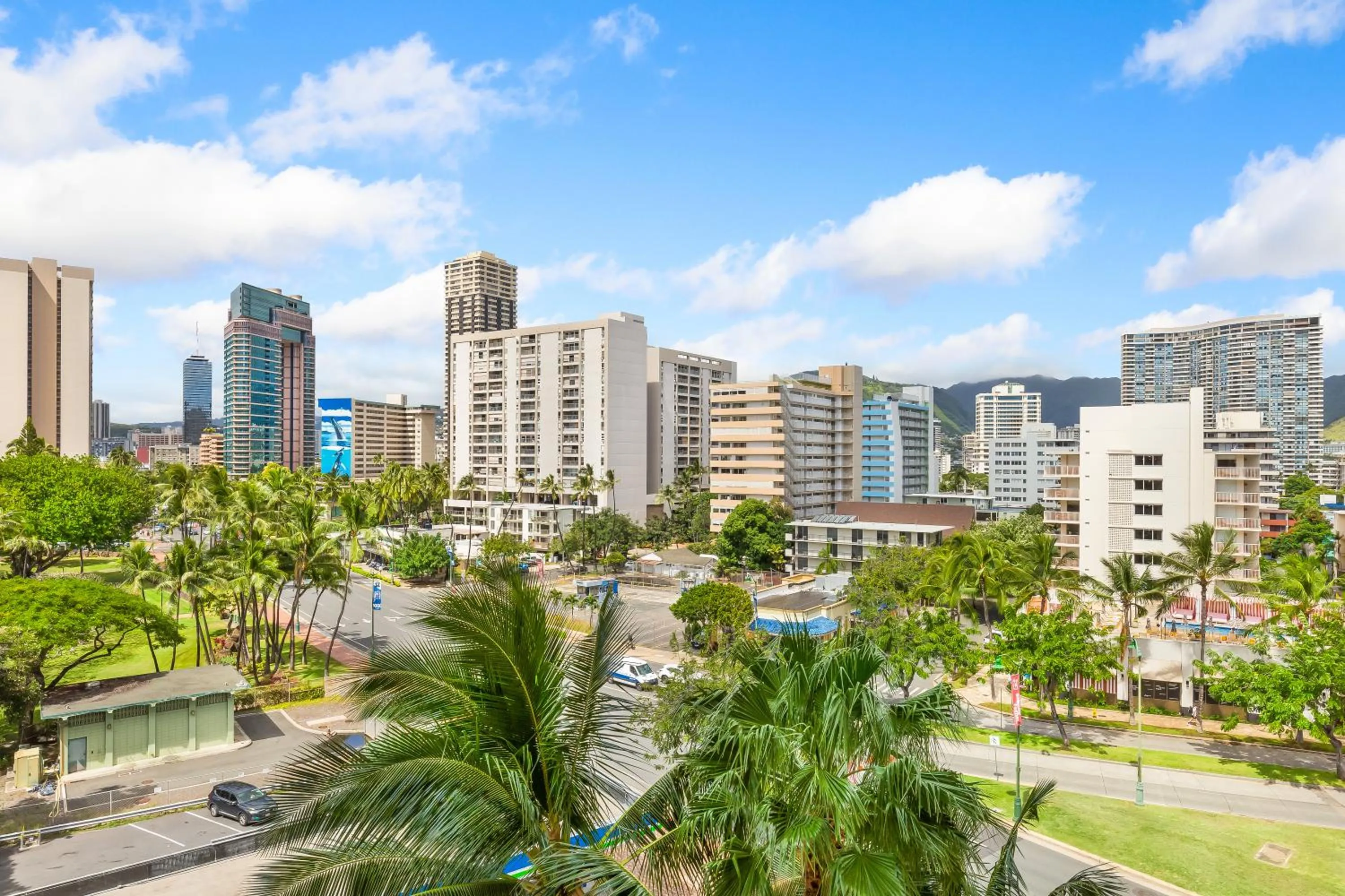 Property building in Luana Waikiki Hotel & Suites