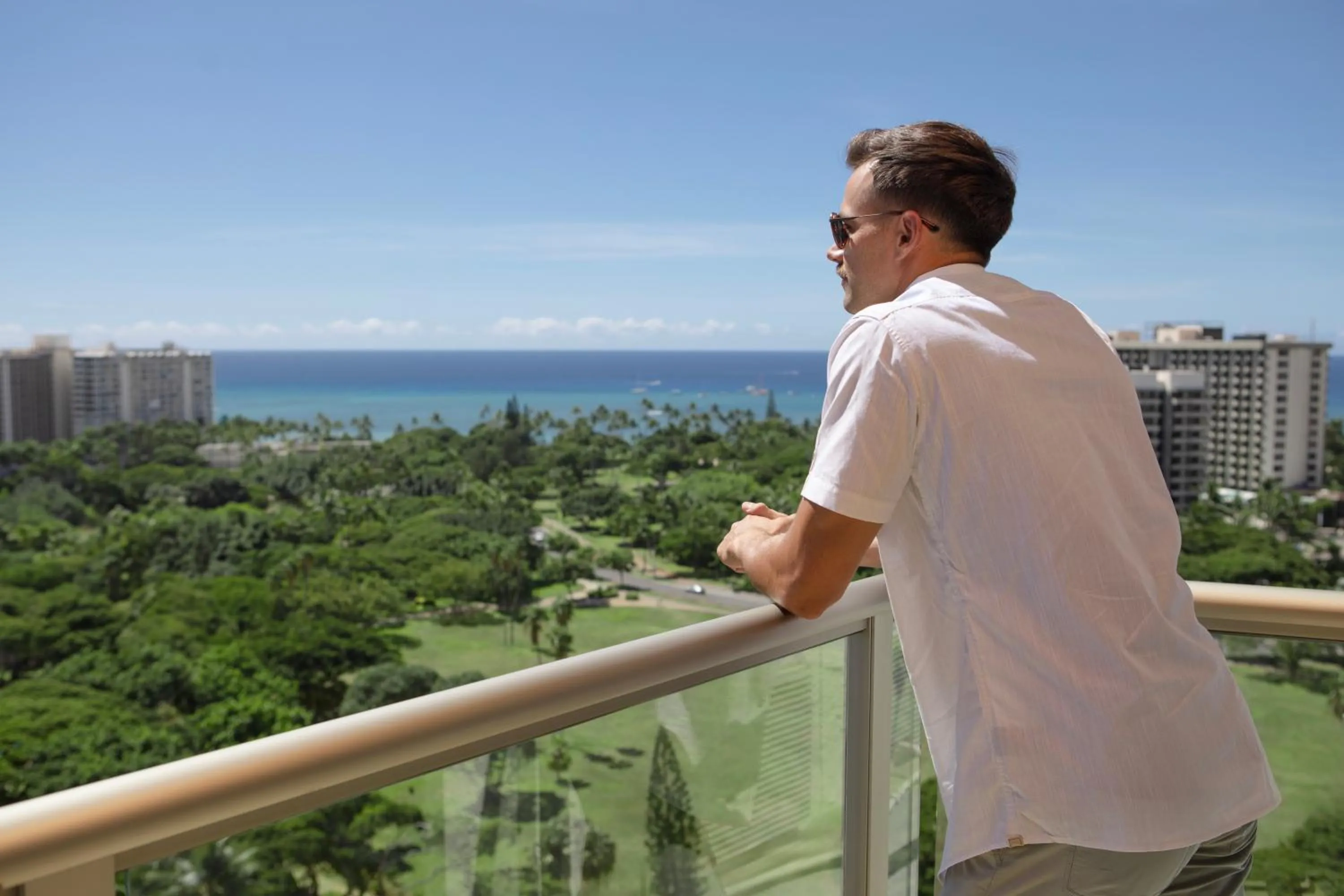 Balcony/Terrace in Luana Waikiki Hotel & Suites