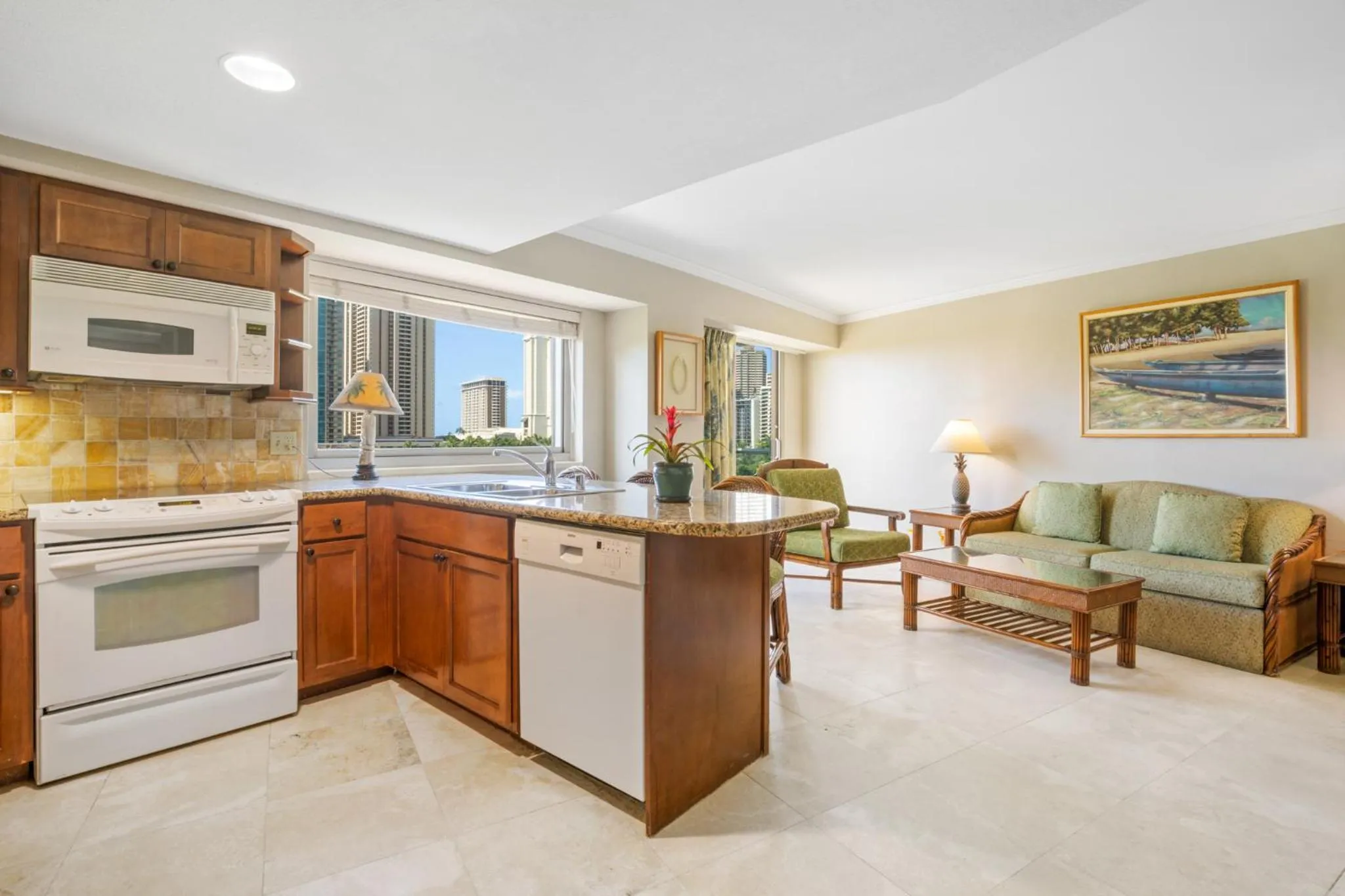 Kitchen or kitchenette in Luana Waikiki Hotel & Suites