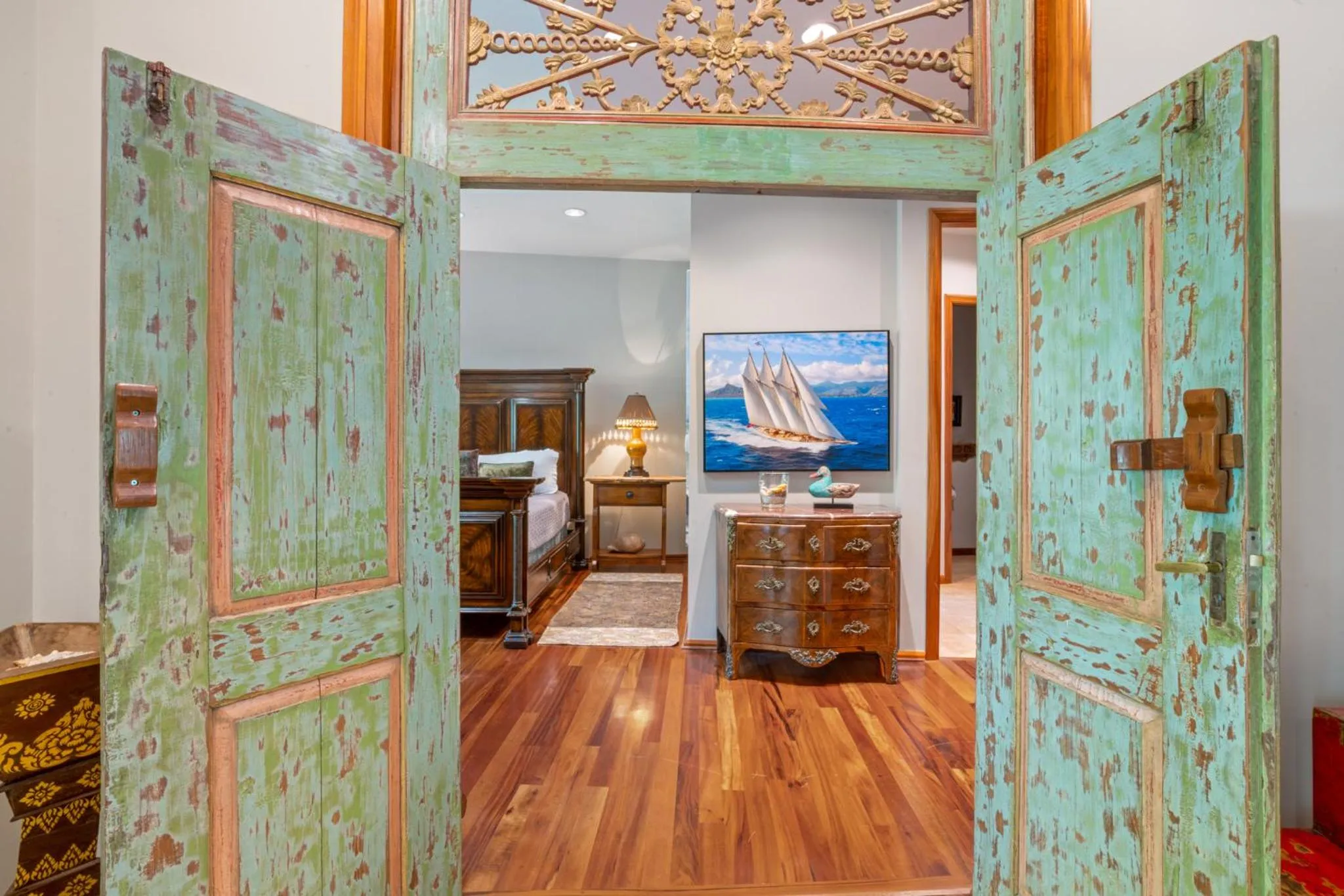 Bedroom in Luana Waikiki Hotel & Suites