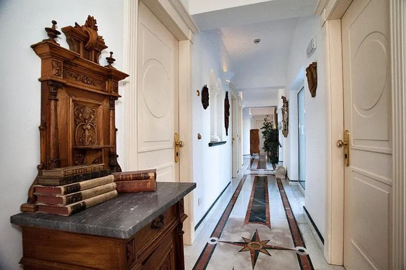 Decorative detail in Hotel Bussola