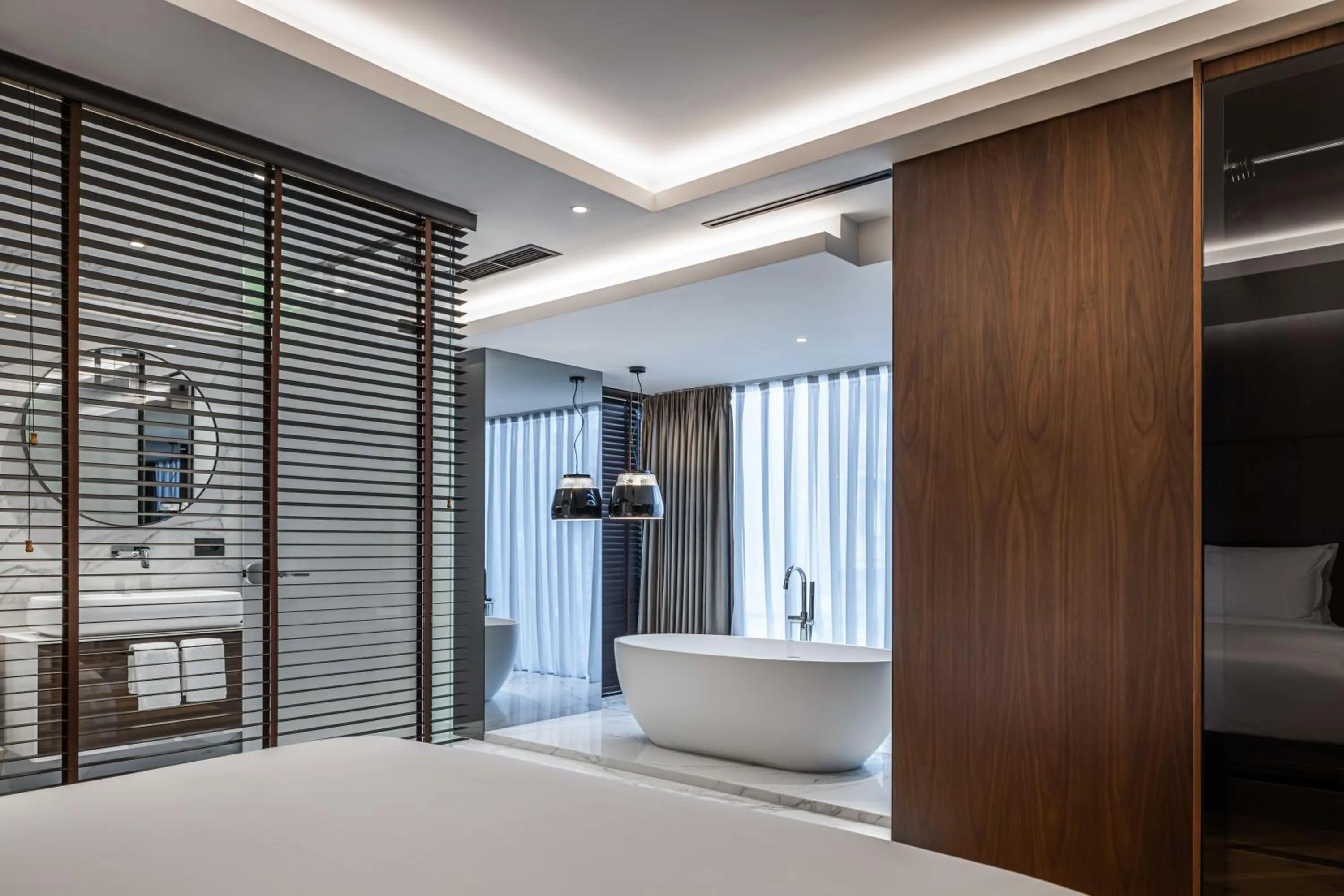 Bathroom, Bed in Hotel MANAMI