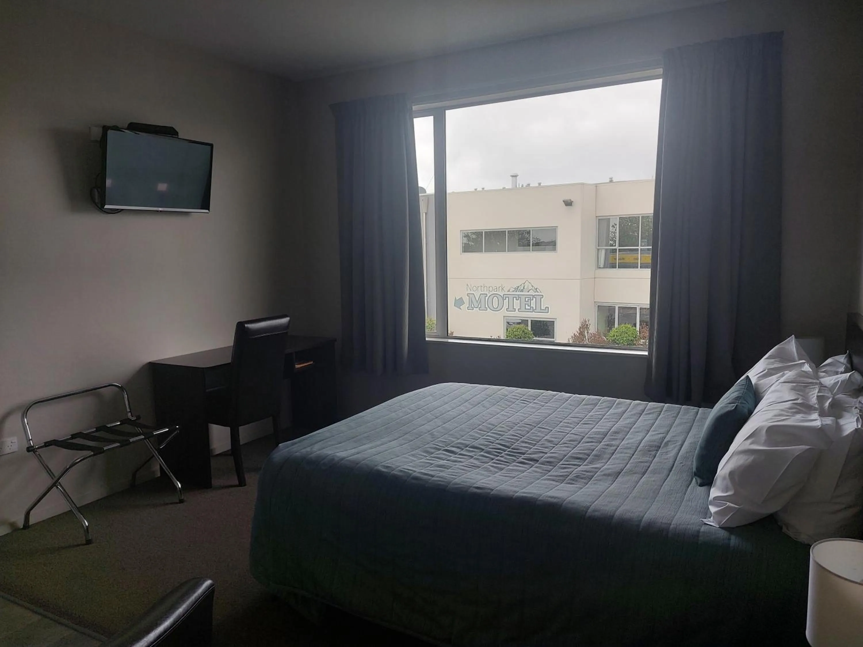 Bed in Northpark Motel