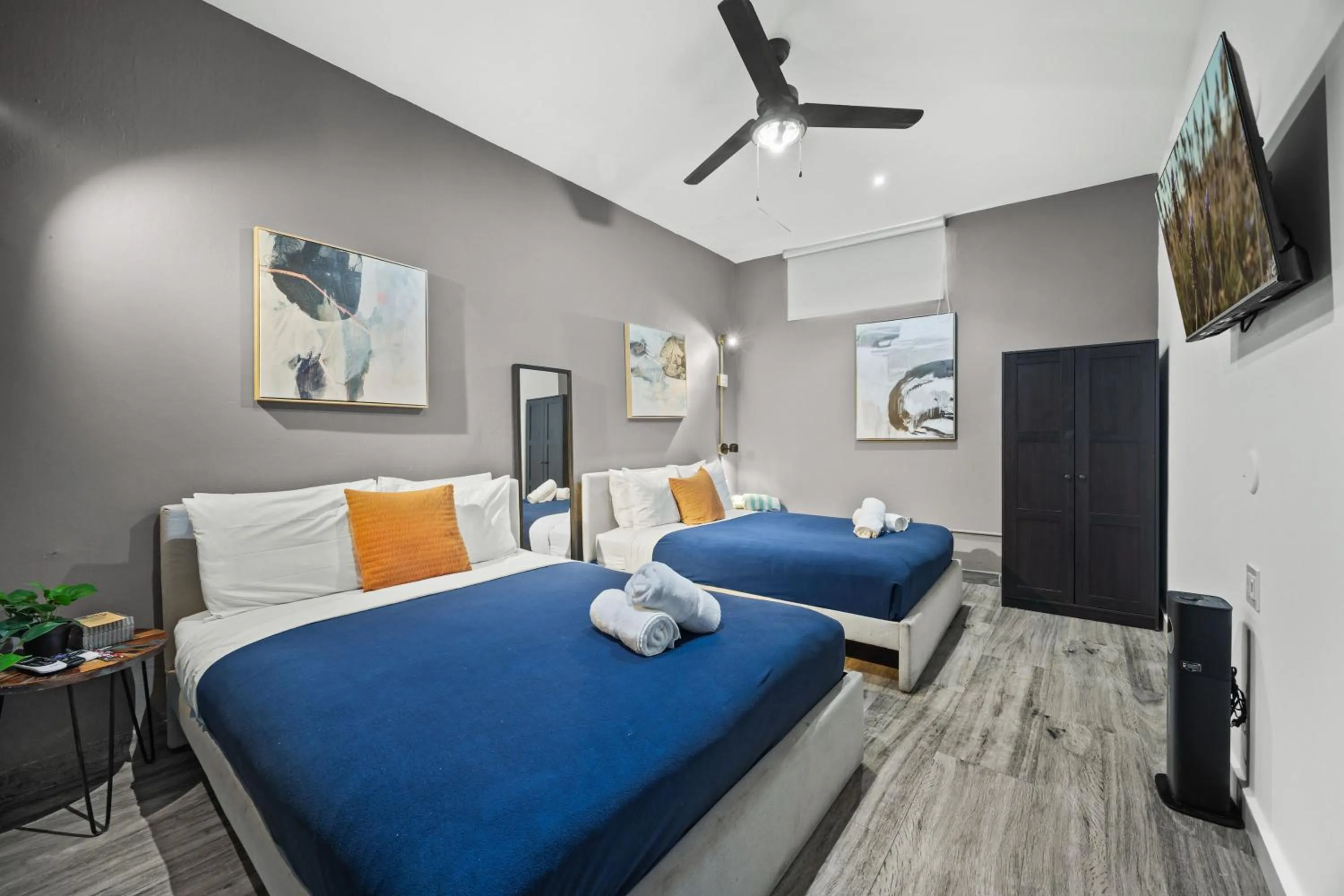 Bedroom, Bed in La Buena Vida Inn