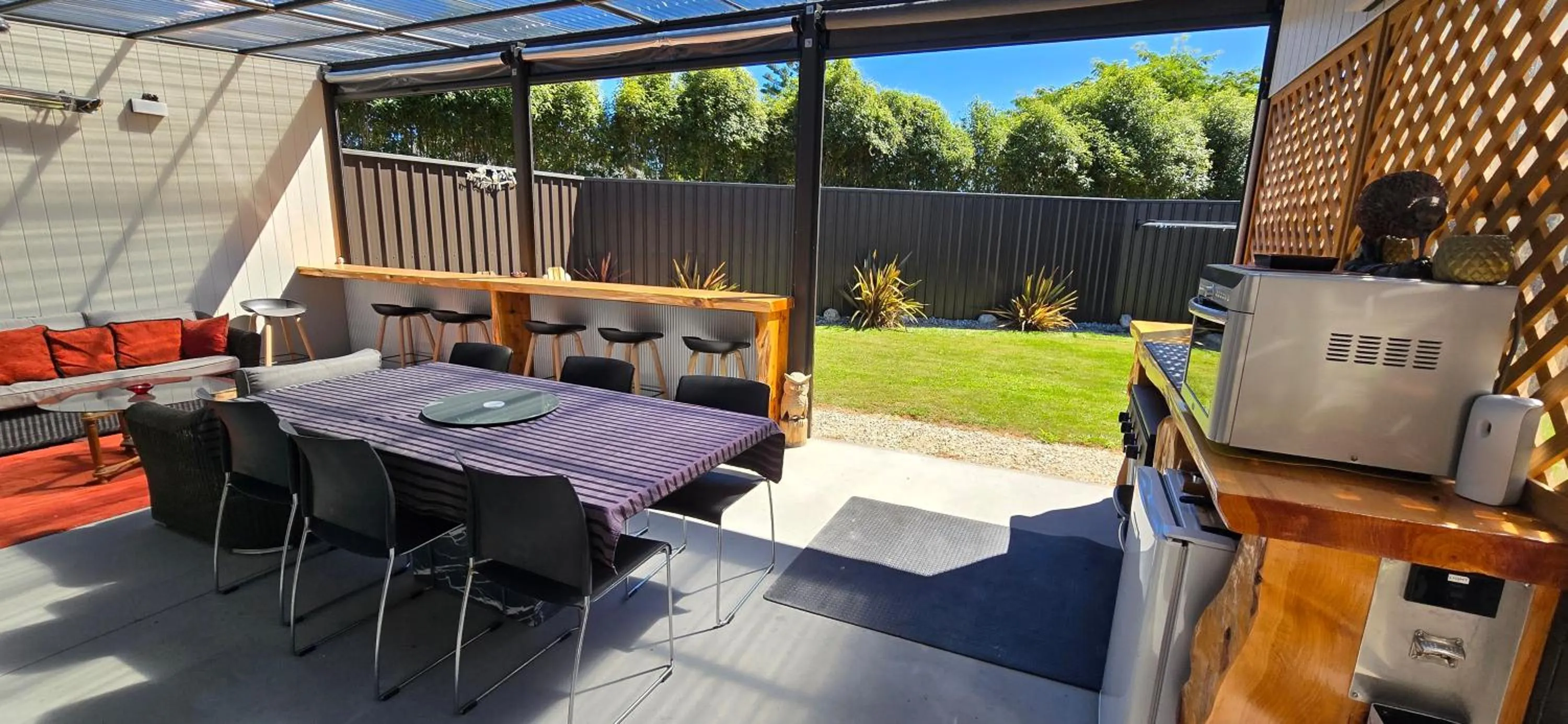Patio in The Rocks Chalets