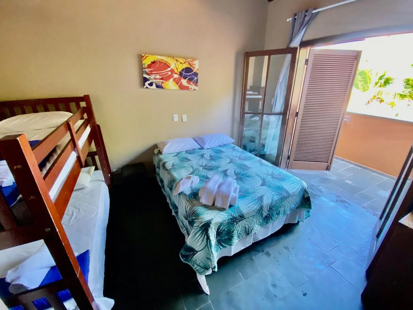 Quadruple Room with Balcony in Pousada Ponta dos Corais