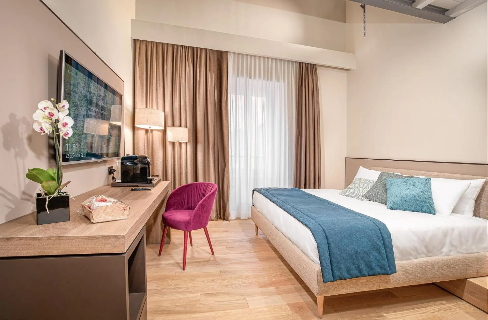 Photo of the whole room, Bed in PALAZZO UBERTINI Urban Suites