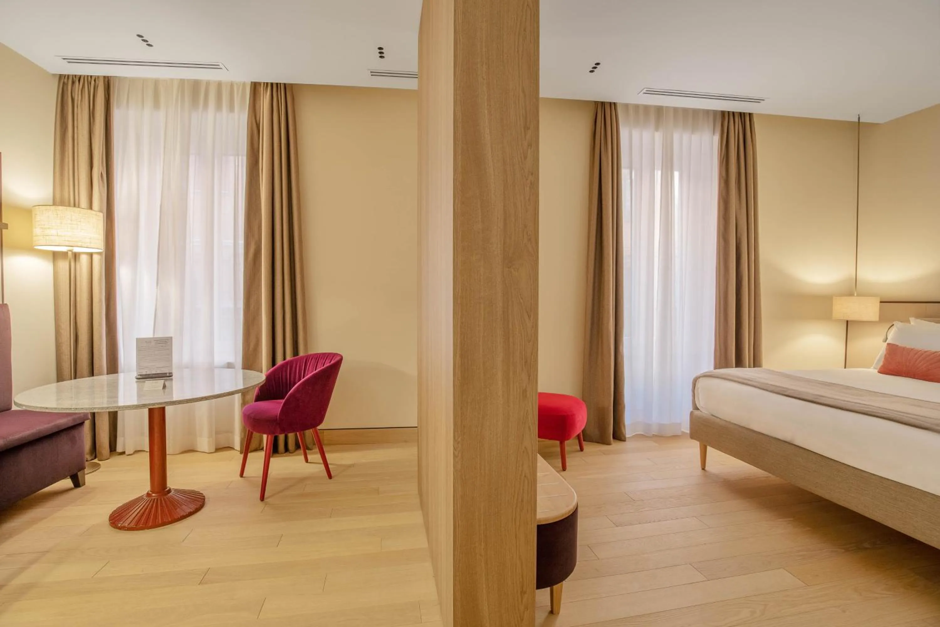 Bedroom, Bed in PALAZZO UBERTINI Urban Suites