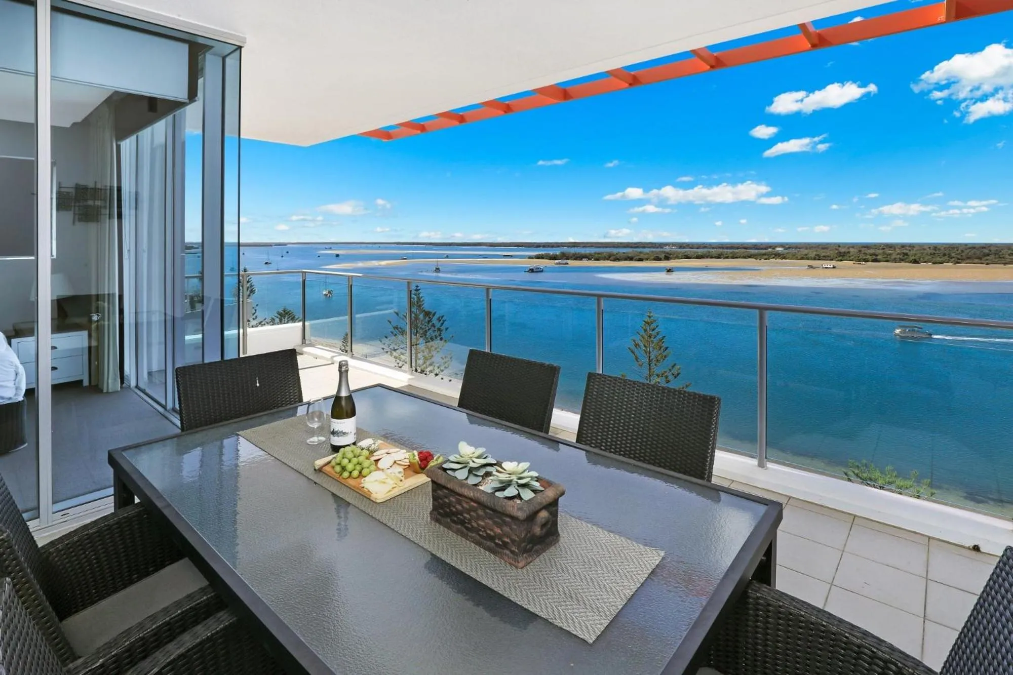 Balcony/Terrace in Silvershore Apartments on the Broadwater