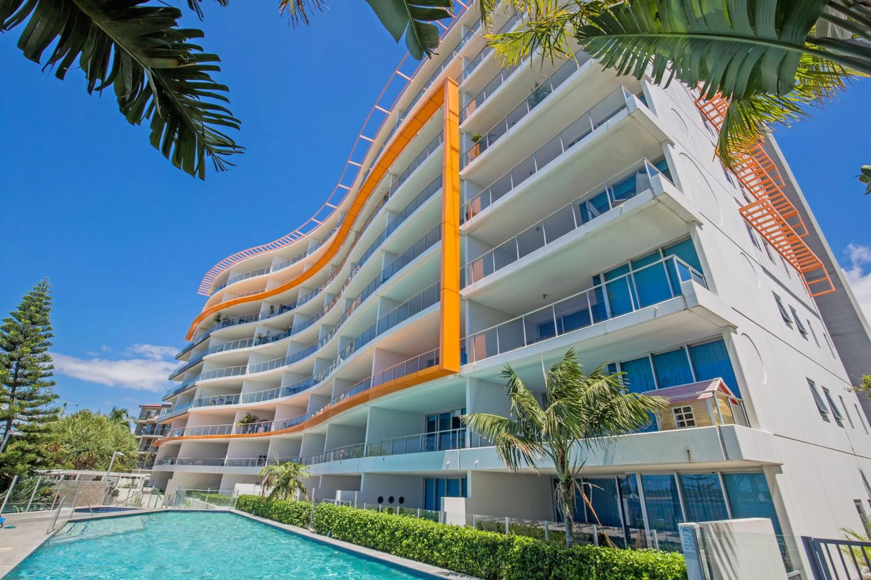 Property building in Silvershore Apartments on the Broadwater