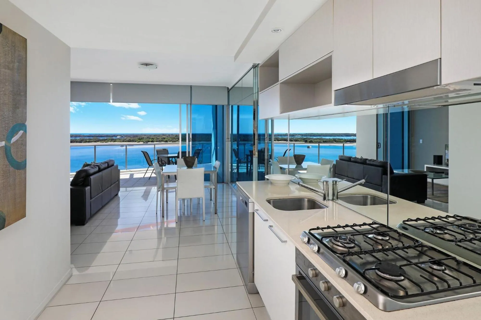 kitchen in Silvershore Apartments on the Broadwater