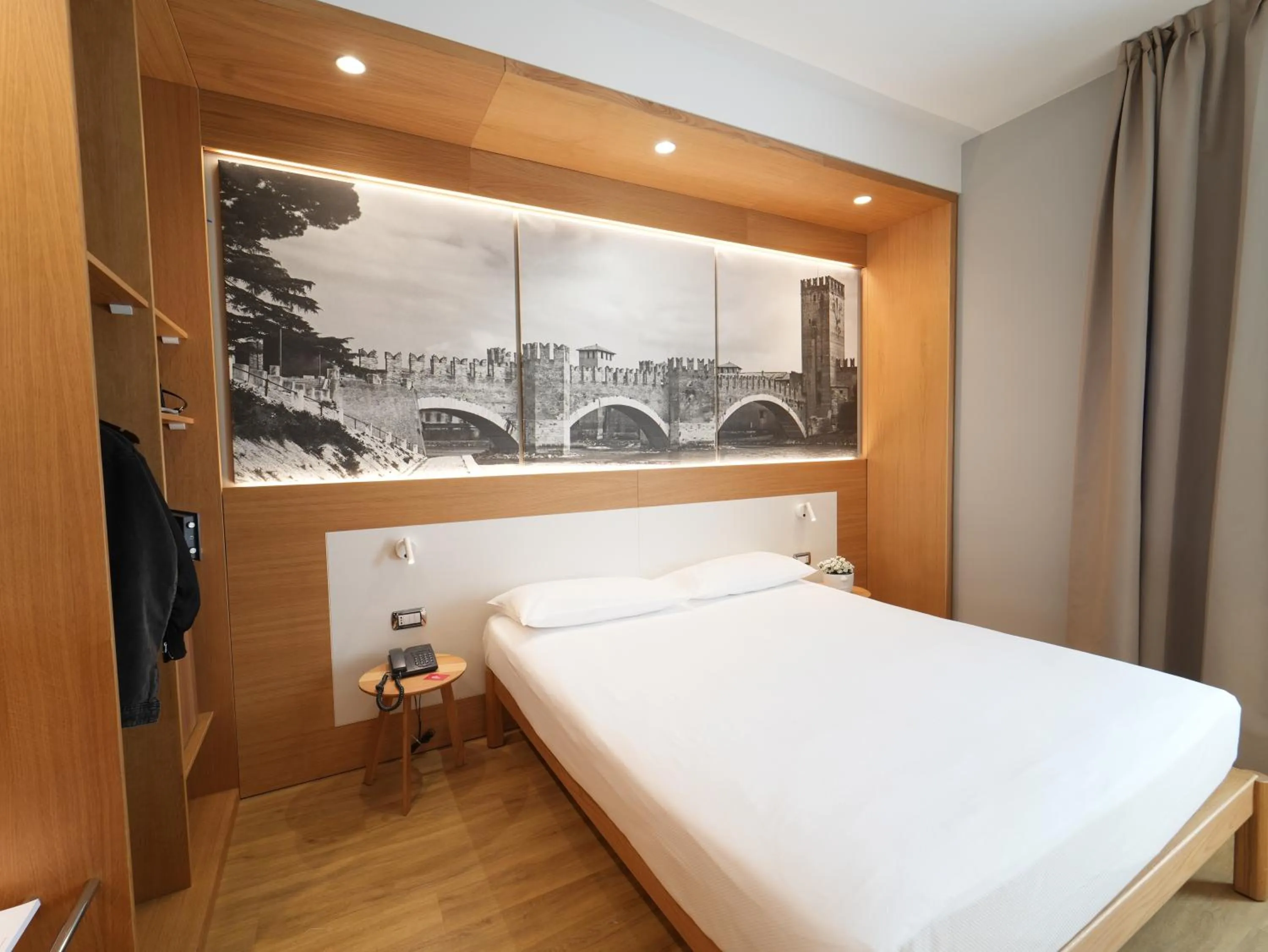 Bed in Cavallo Hotel Verona Est