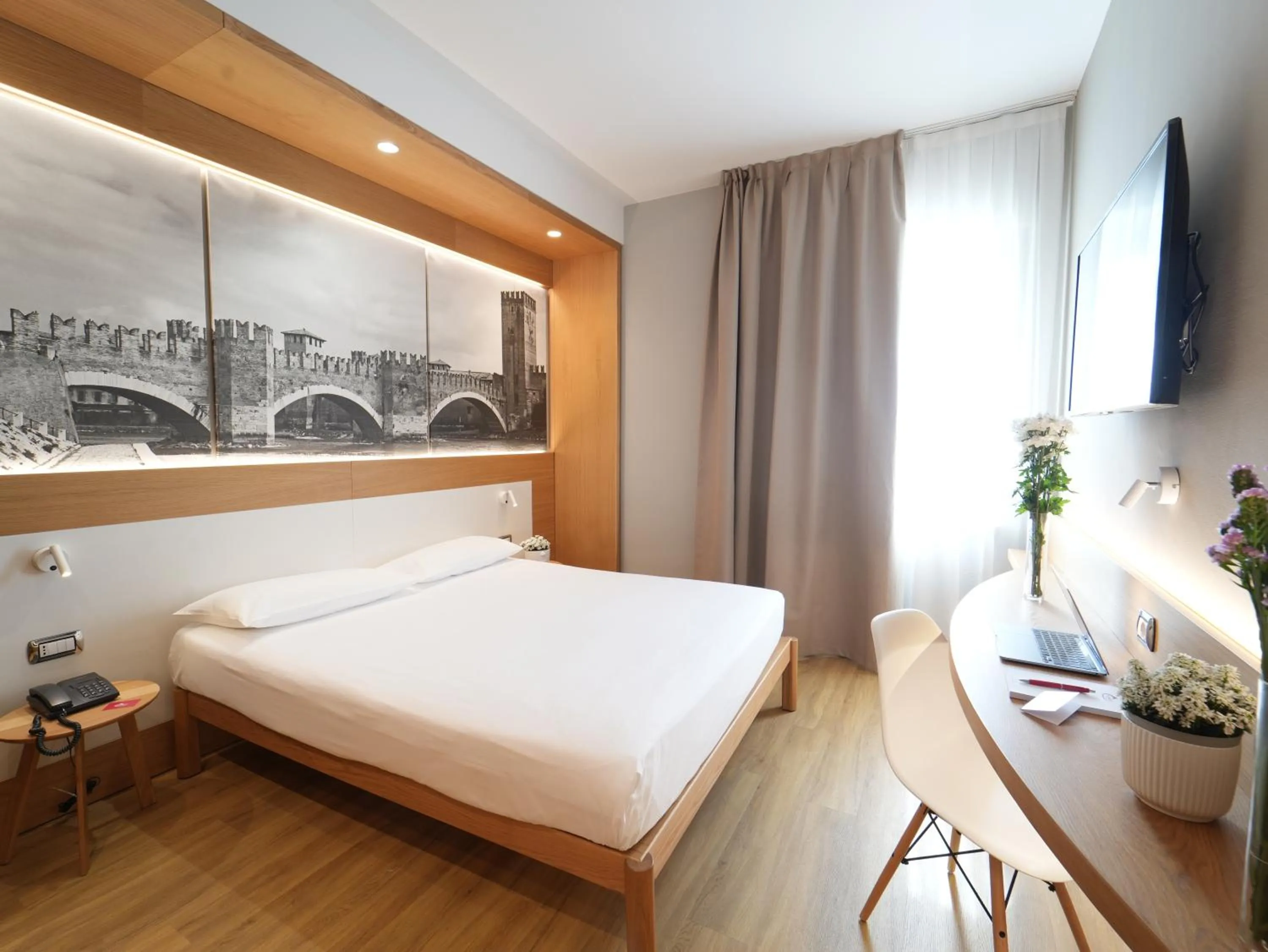 Bedroom, Bed in Cavallo Hotel Verona Est