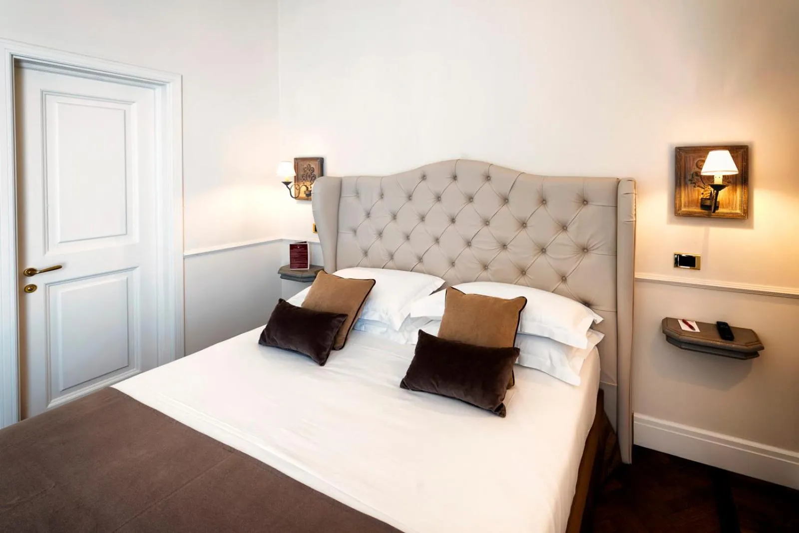 Photo of the whole room, Bed in Palazzo Lorenzo Hotel Boutique & Spa