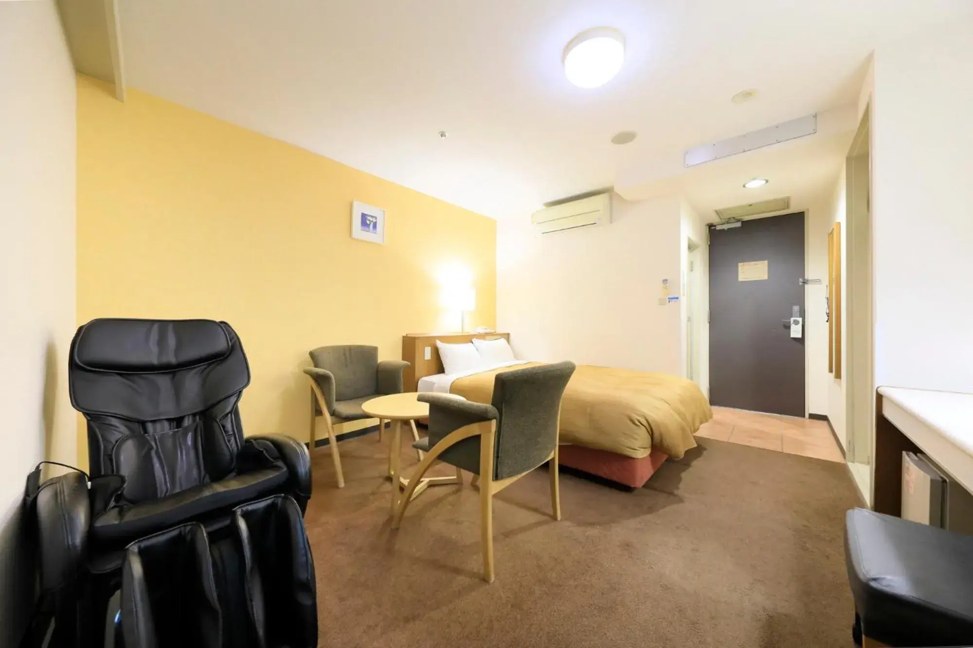 Premium Double Room with Massage Chair - single occupancy - Non-Smoking in Bell's Inn Tsuchiura Premium Double Room with Massage Chair - single occupancy - Non-Smoking in Bell's Inn Tsuchiura