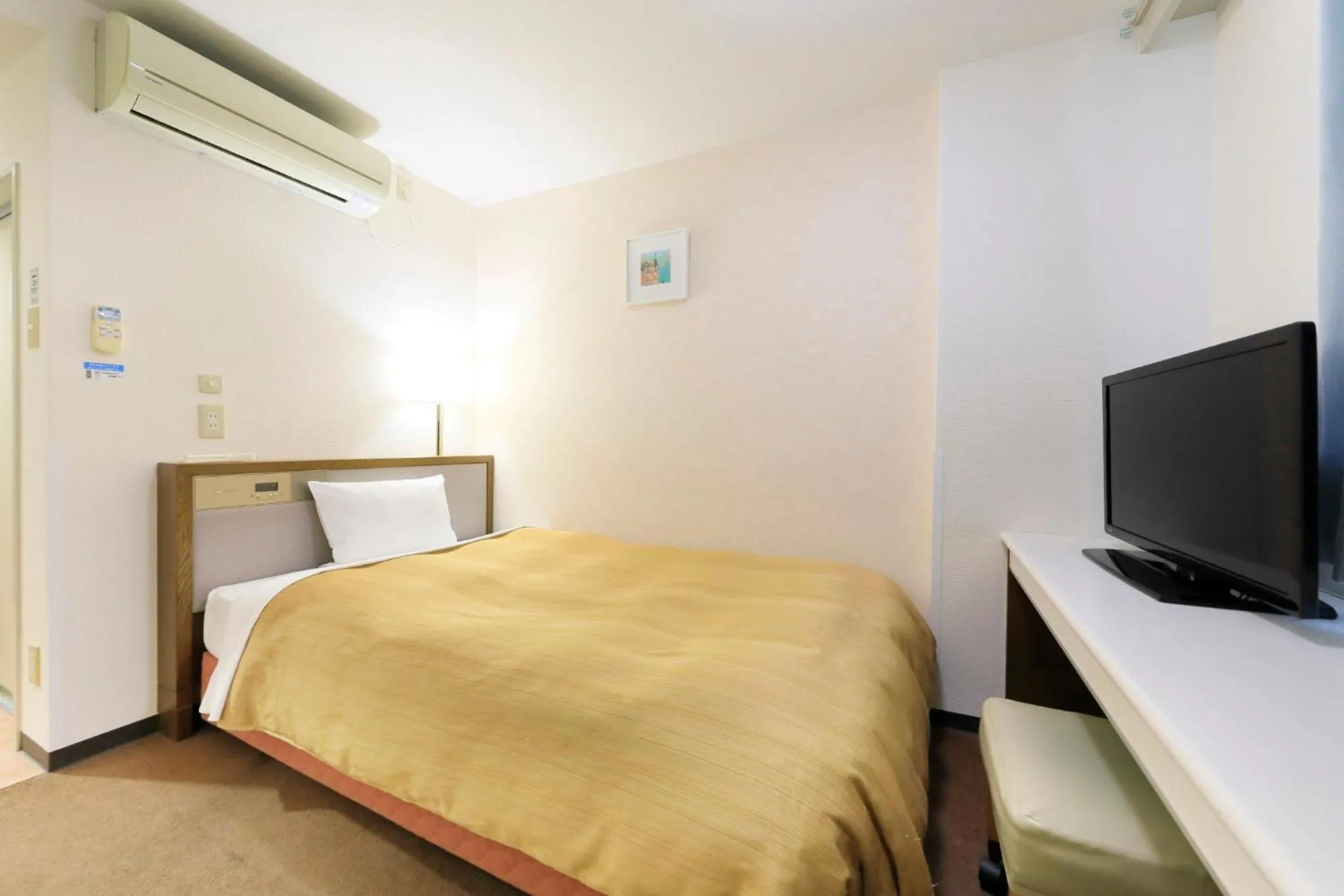 Bed in Bell's Inn Tsuchiura