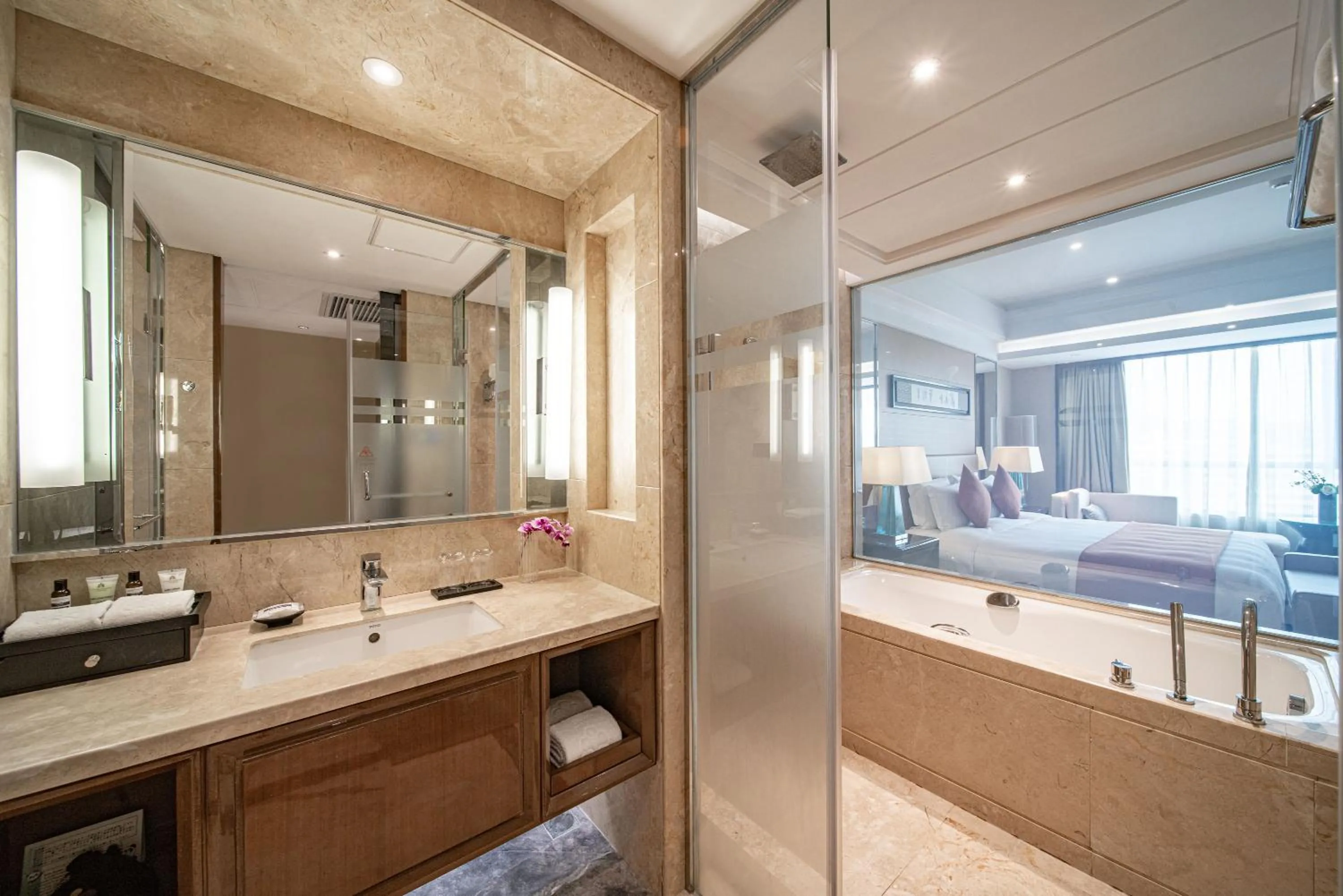 Bathroom in Swissôtel Guangzhou