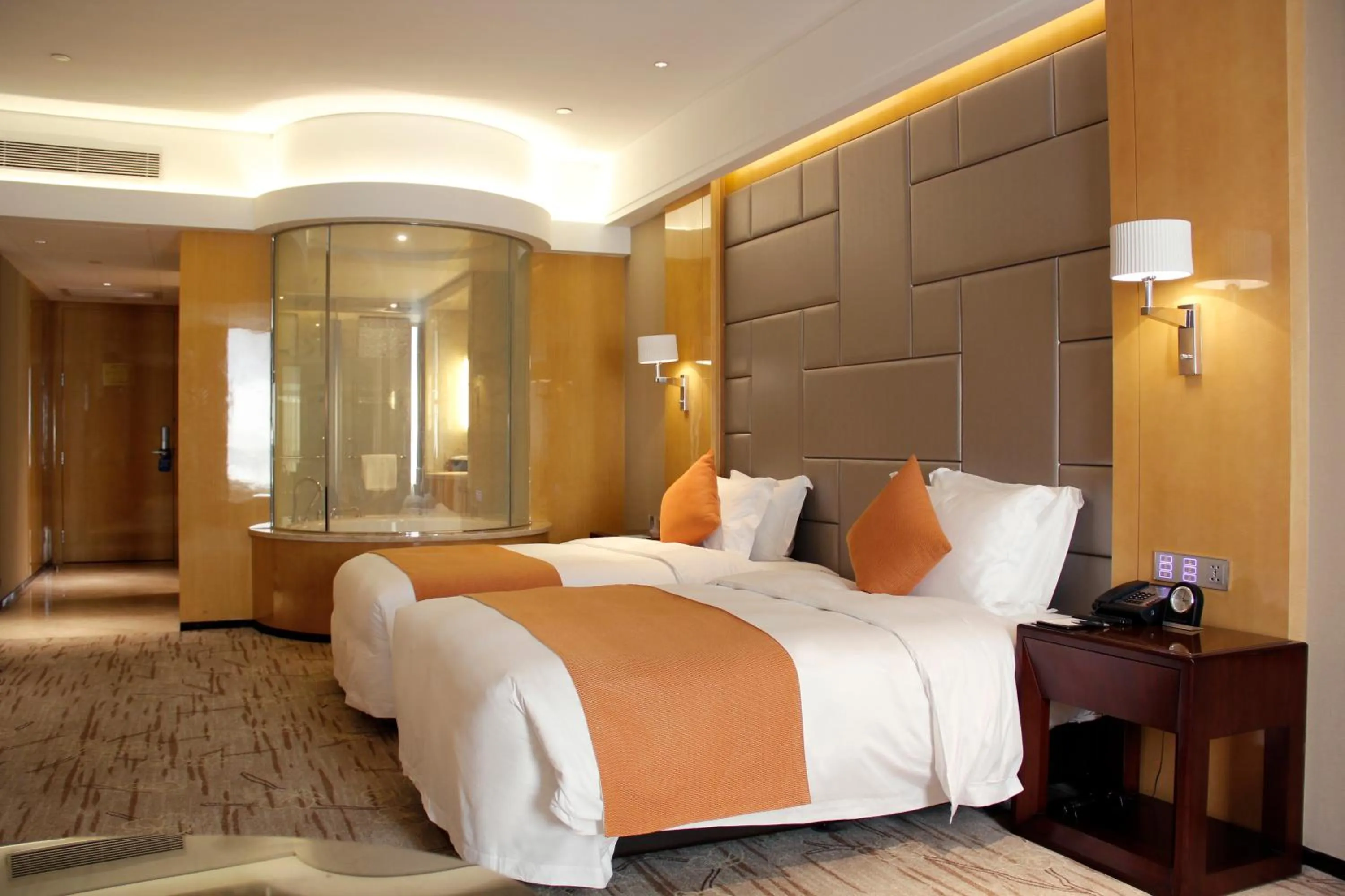 Bed in Swissôtel Guangzhou