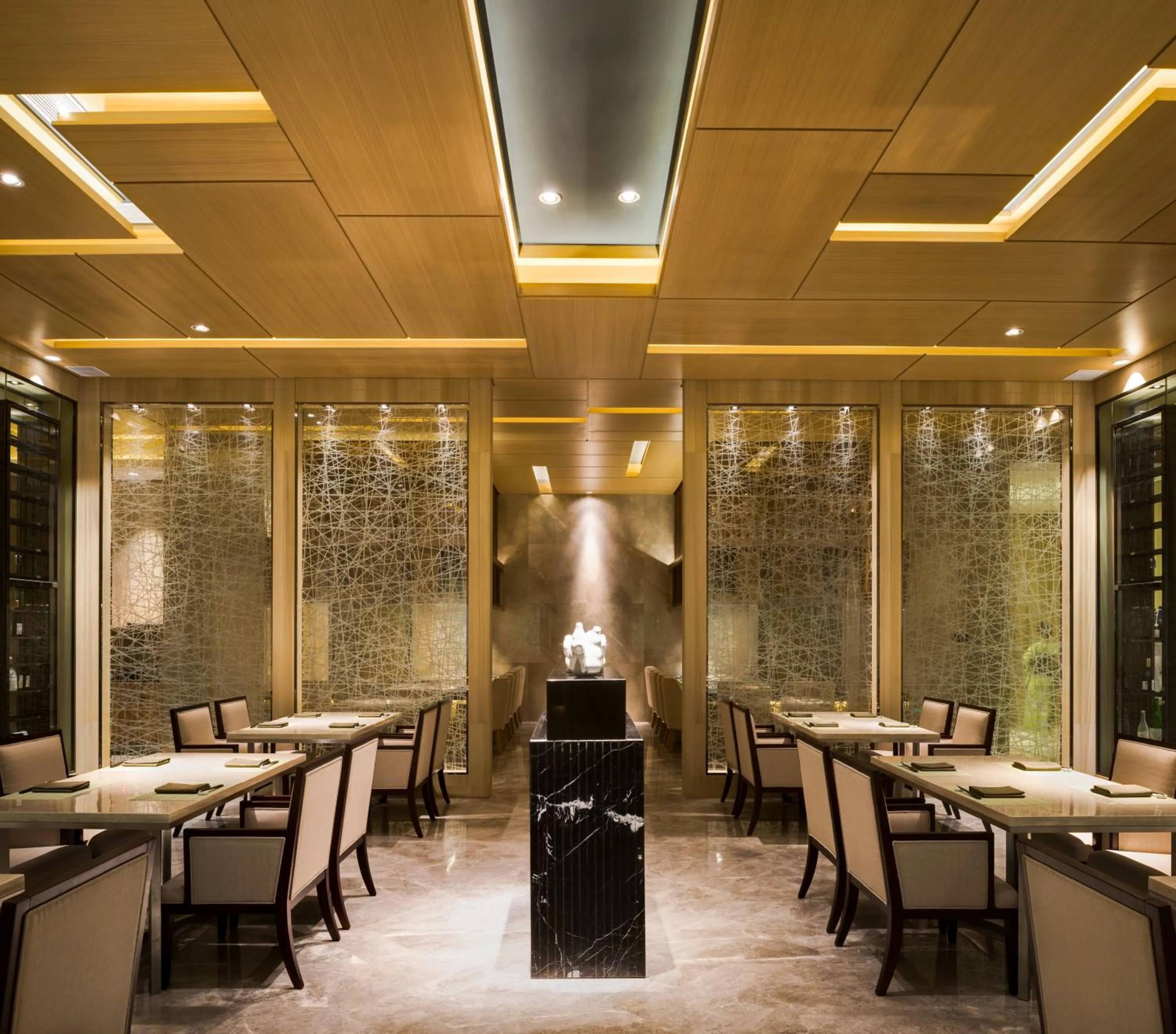 Restaurant/places to eat in Swissôtel Guangzhou