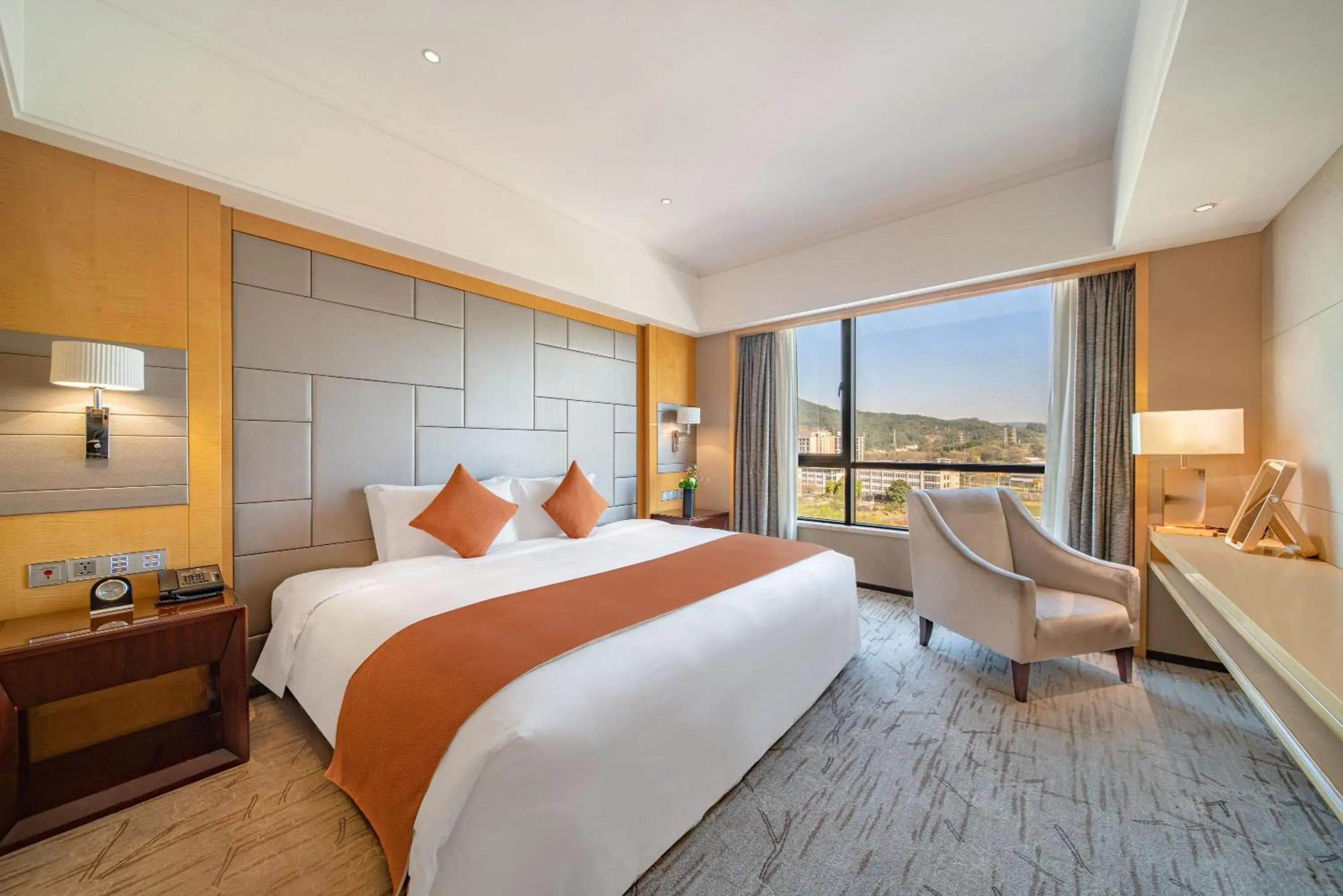 One-Bedroom King Suite in Swissôtel Guangzhou One-Bedroom King Suite in Swissôtel Guangzhou