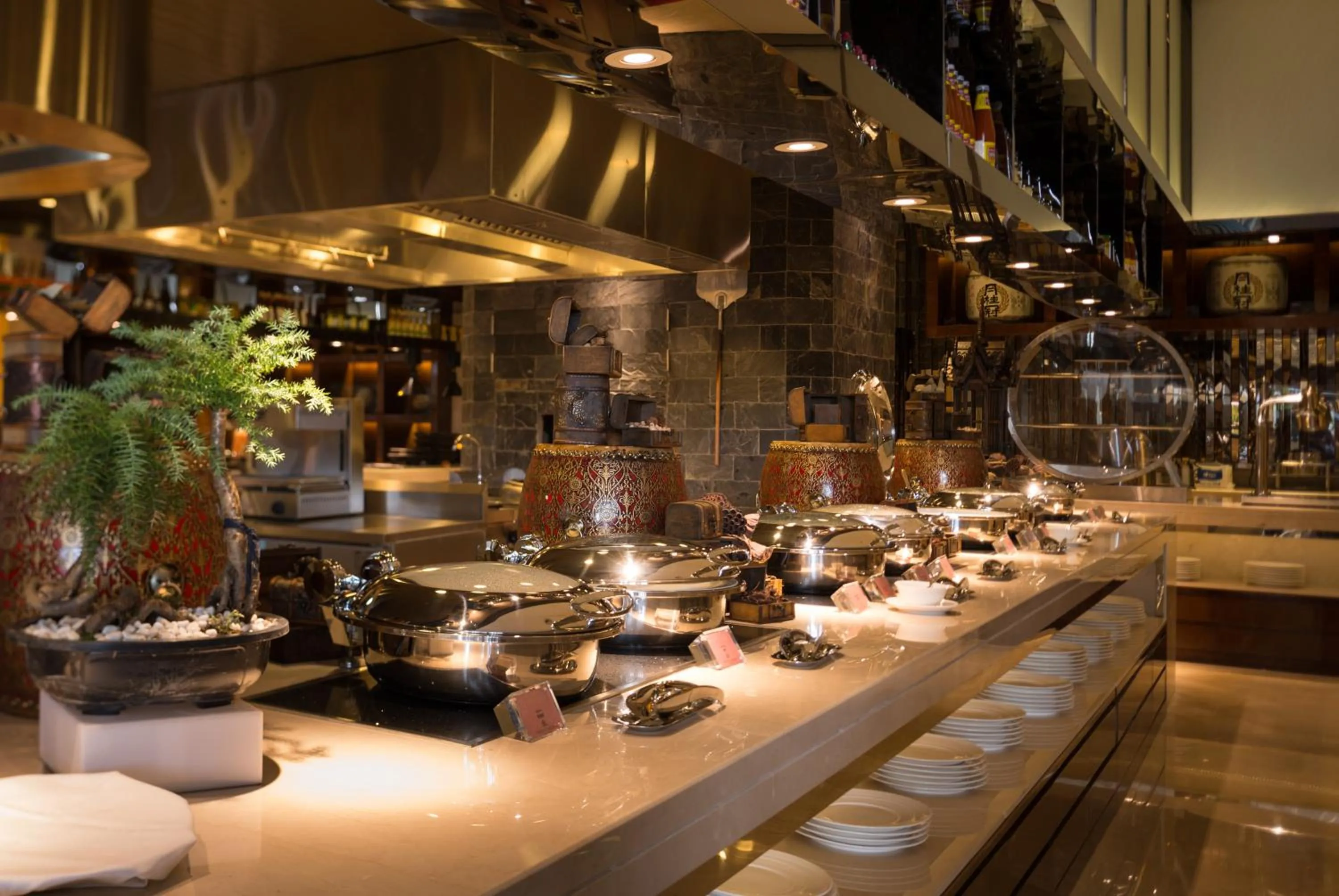 Restaurant/places to eat in Swissôtel Guangzhou