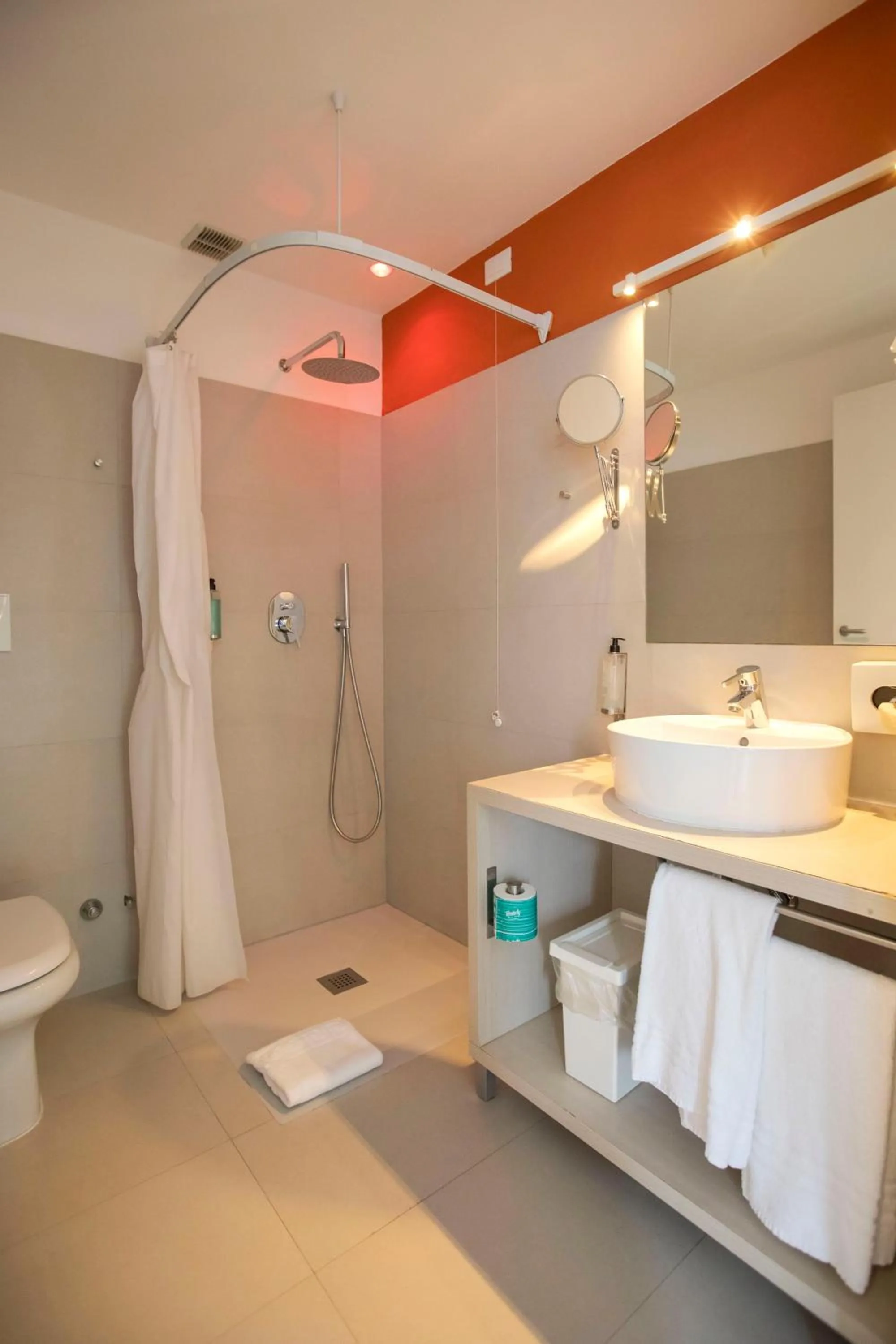 Shower in Kleos Hotel Milano Città Studi by Kleos Group Collection