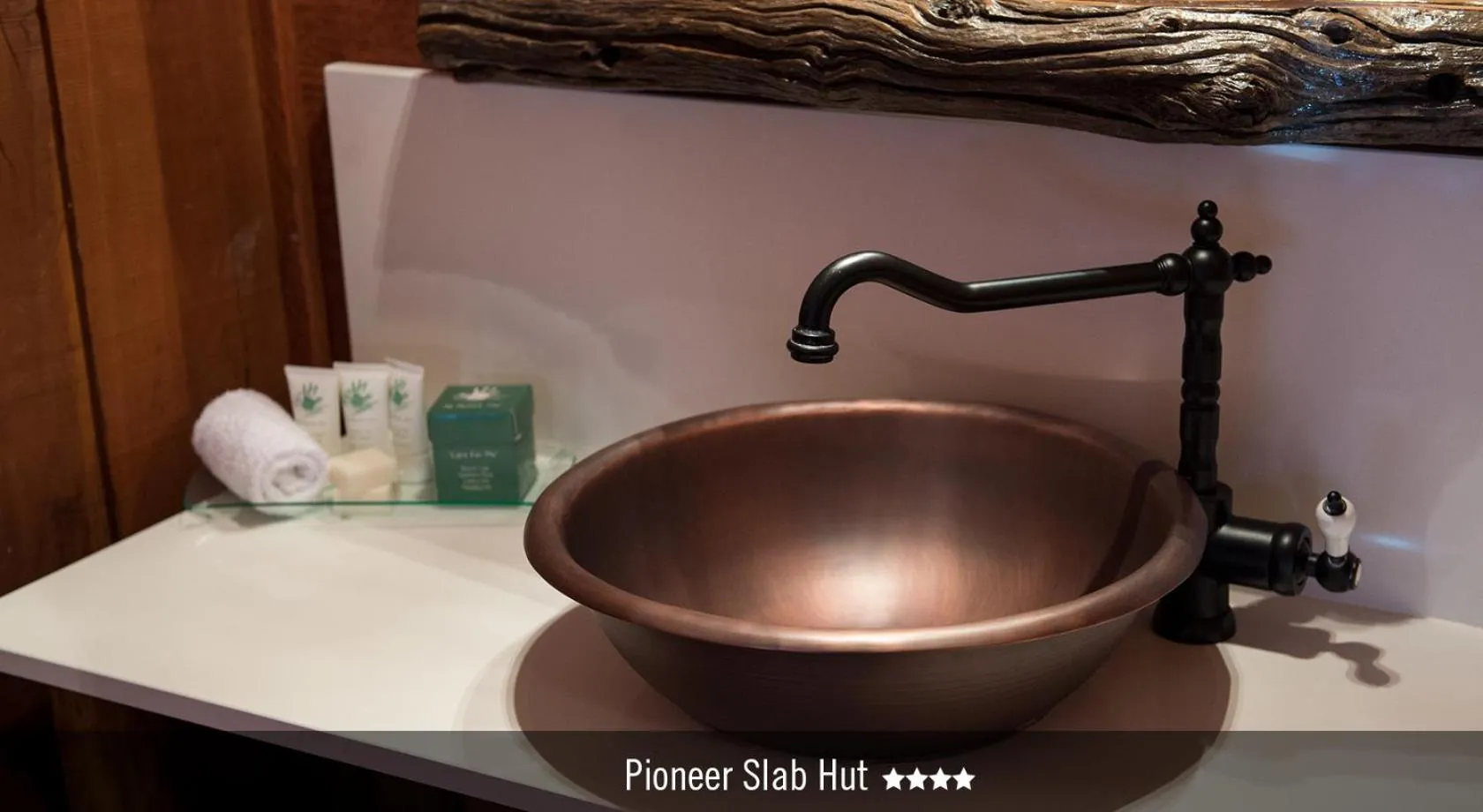 Bathroom in Saltbush Retreat
