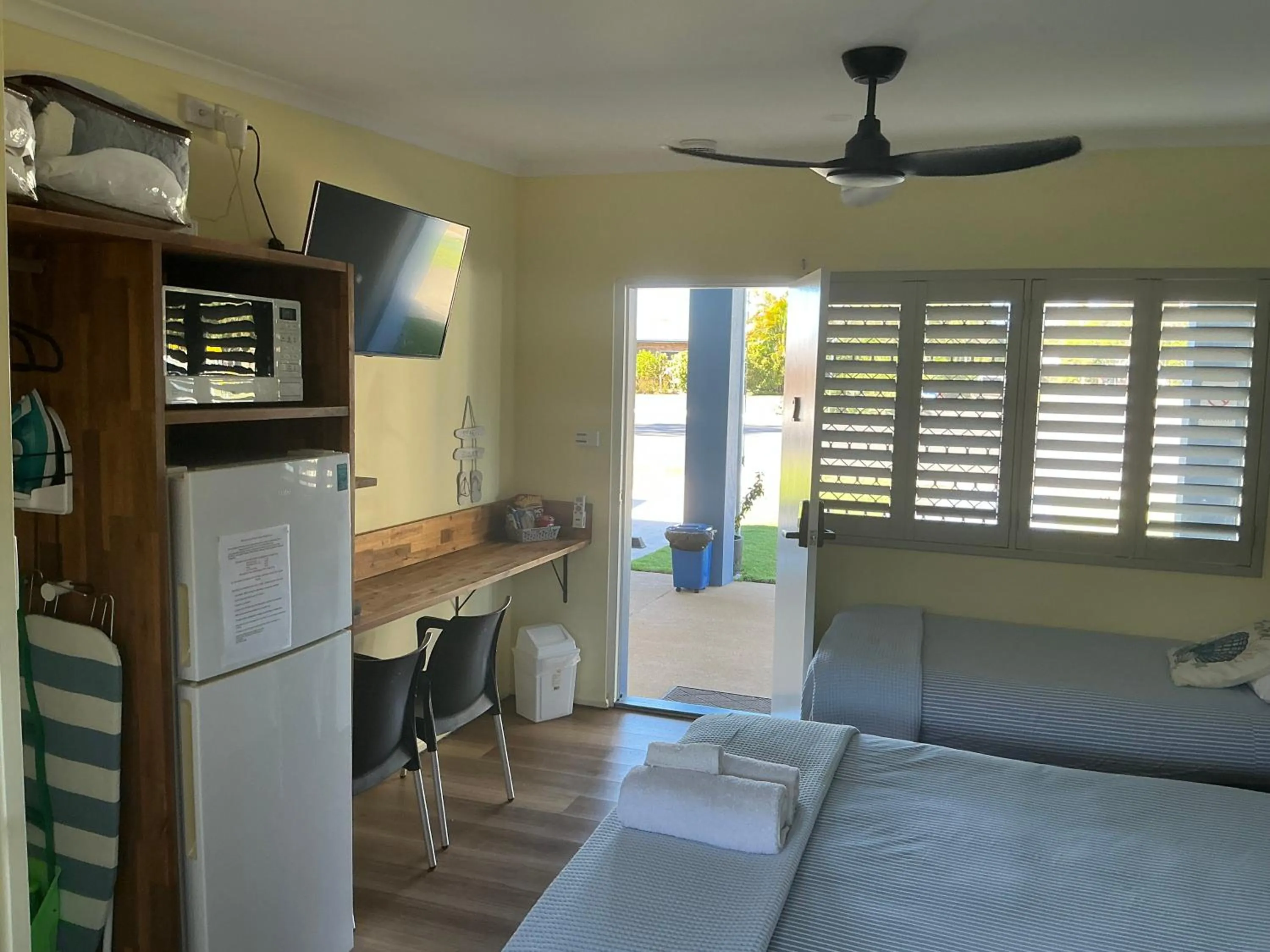 Moore Park Beach Inn