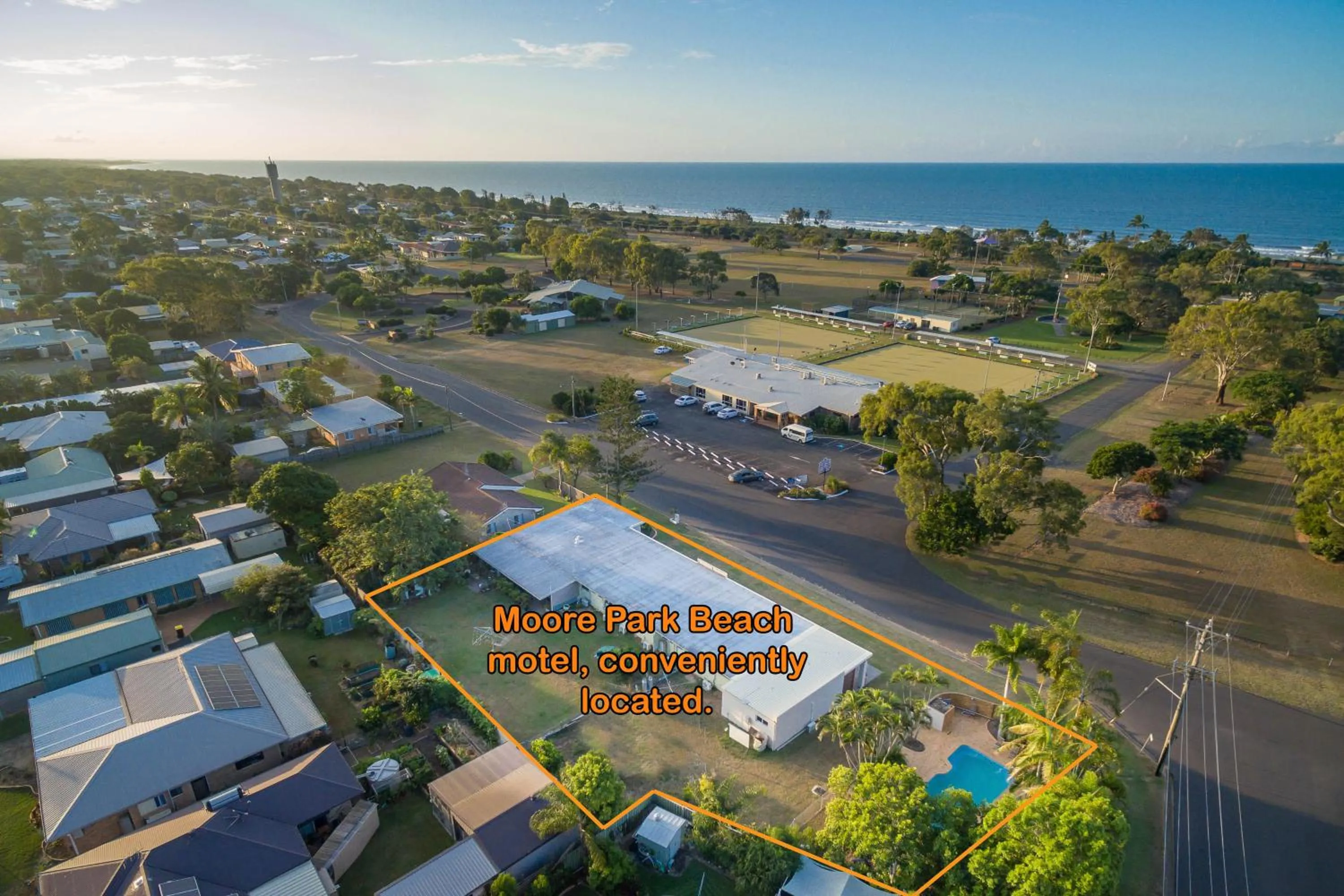 Bird's eye view in Moore Park Beach Inn
