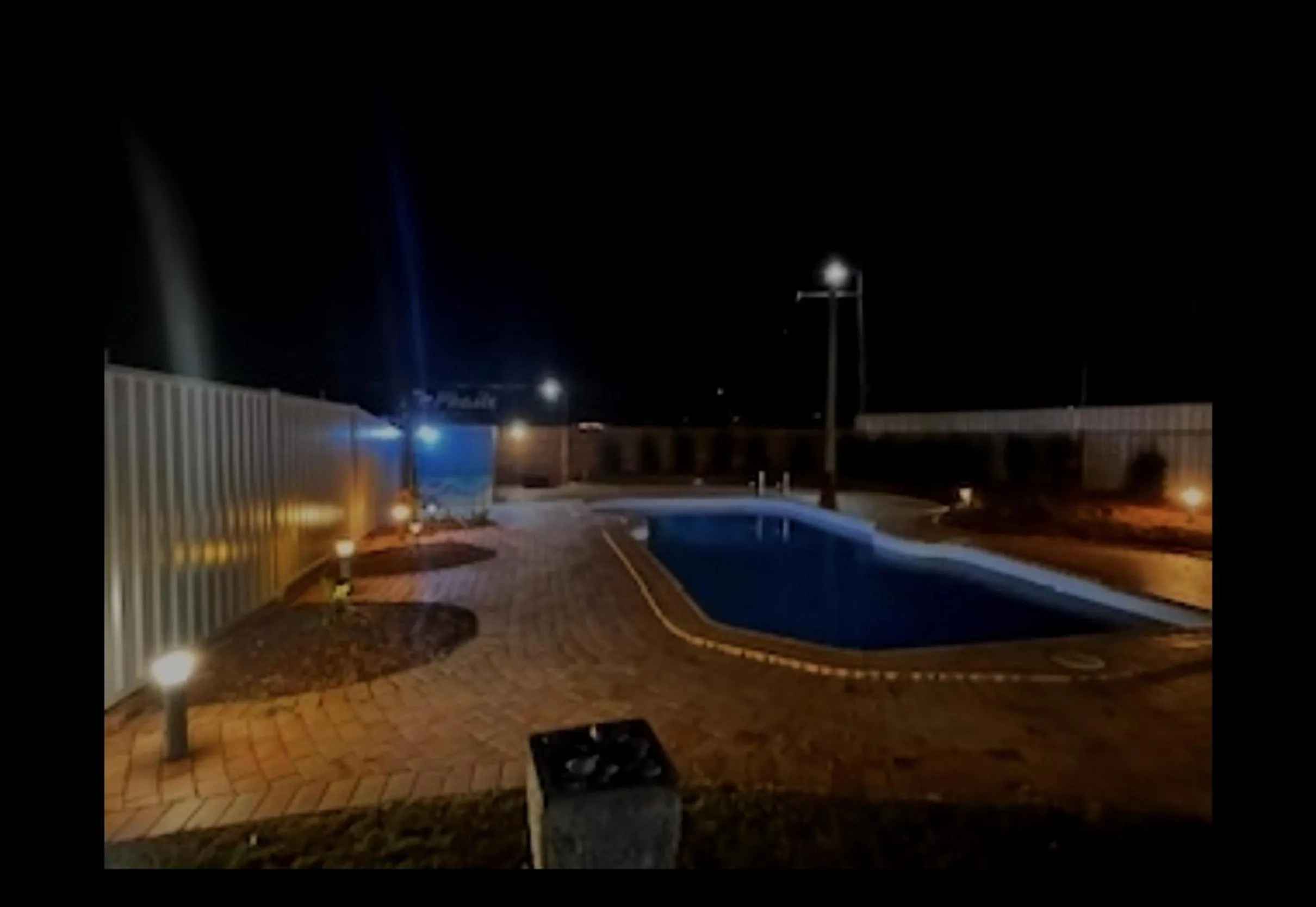 Moore Park Beach Inn