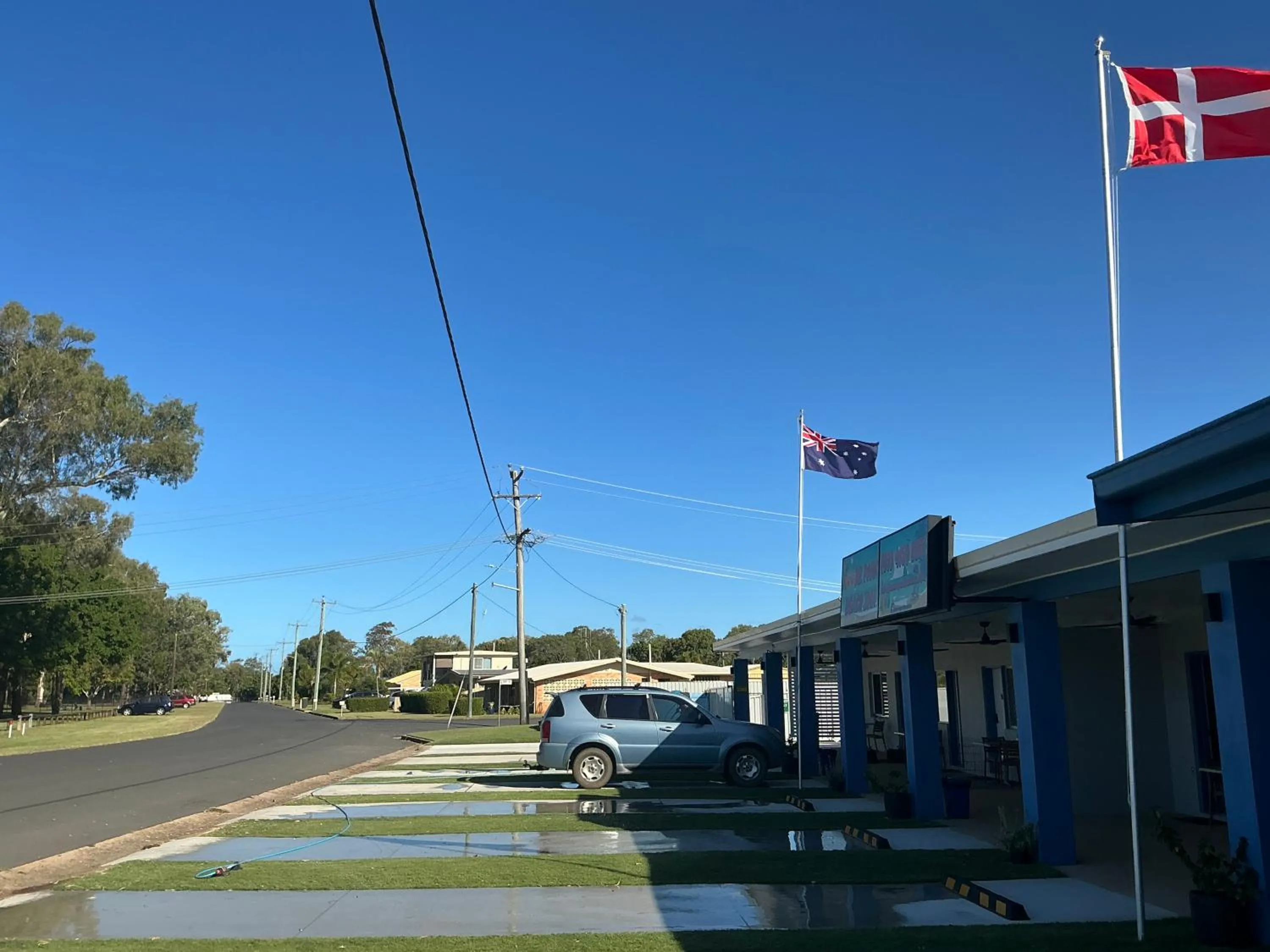 Moore Park Beach Inn