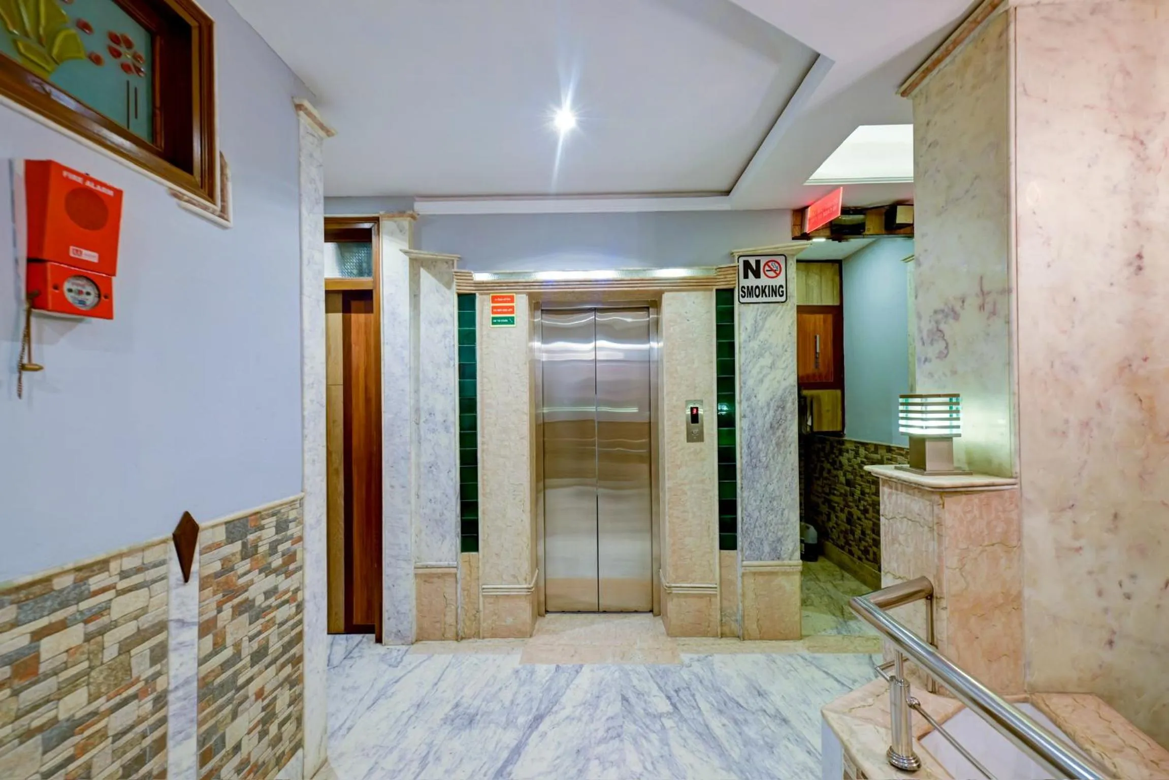 elevator in Natraj Yes Please -New Delhi