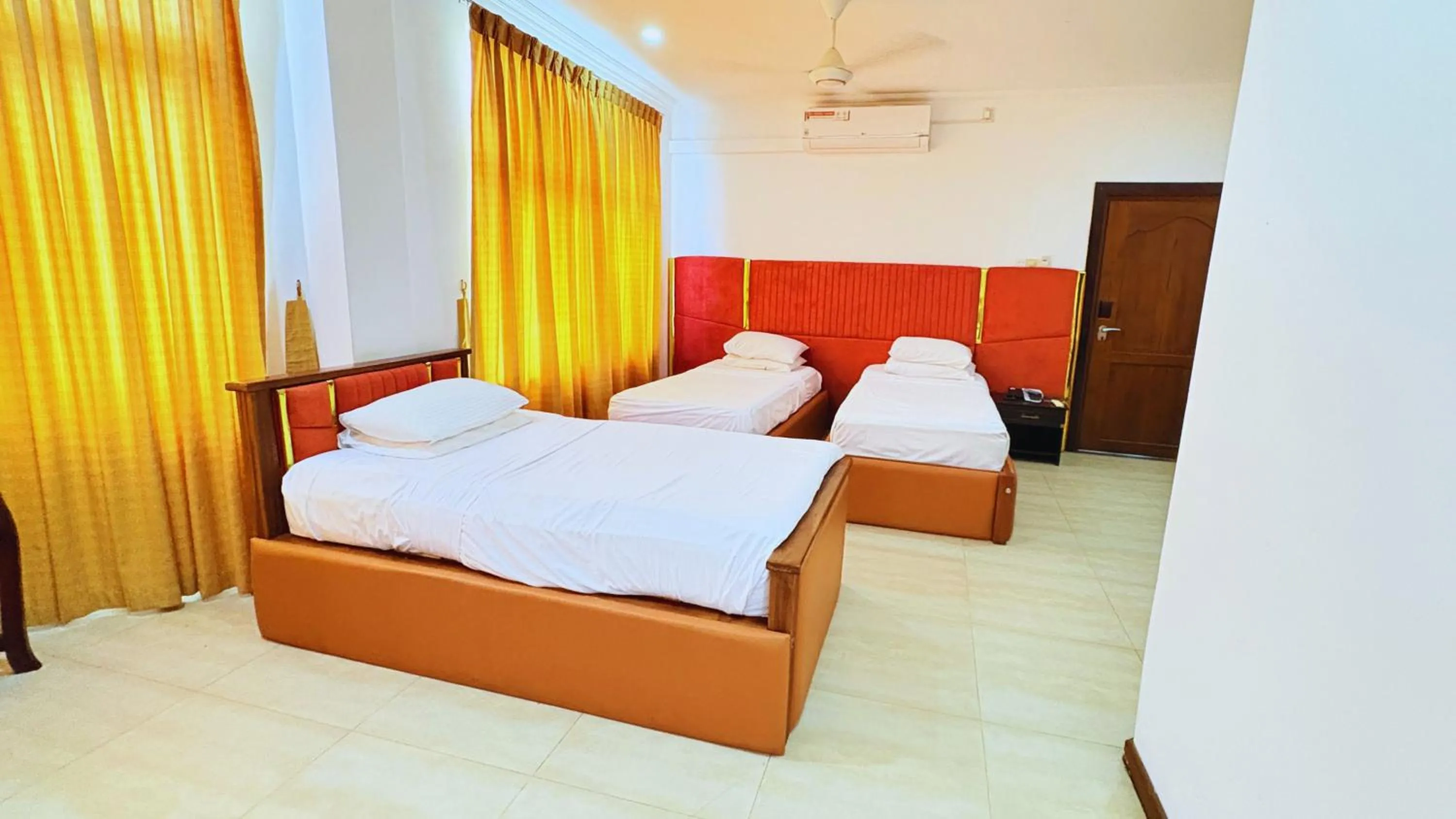 Bed in Hotel East Lagoon