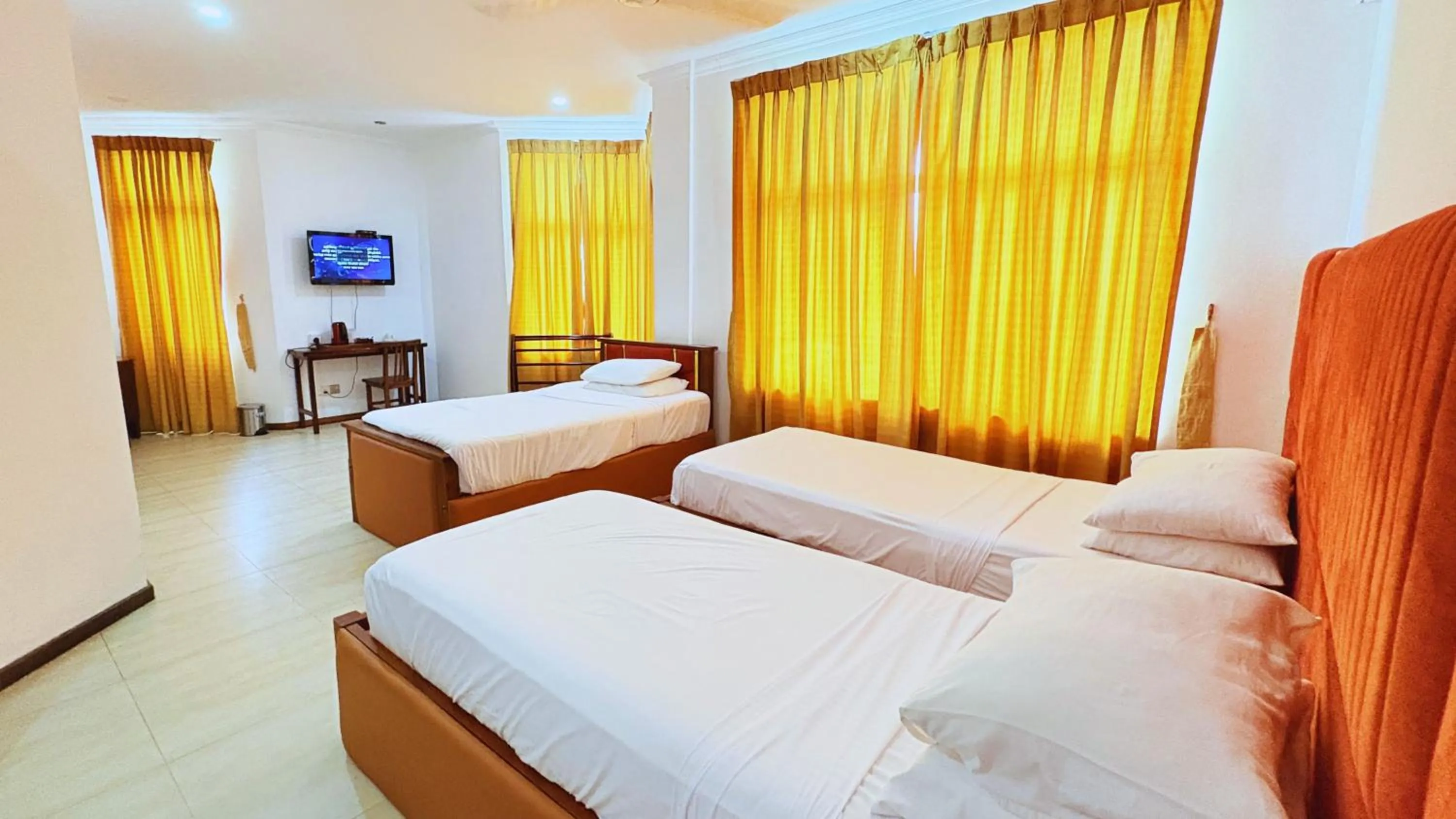 Bed in Hotel East Lagoon