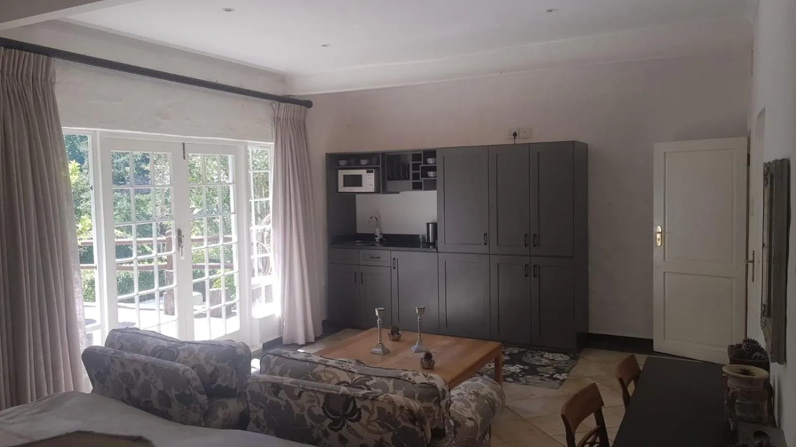 Kitchen or kitchenette in De Molen Guest House