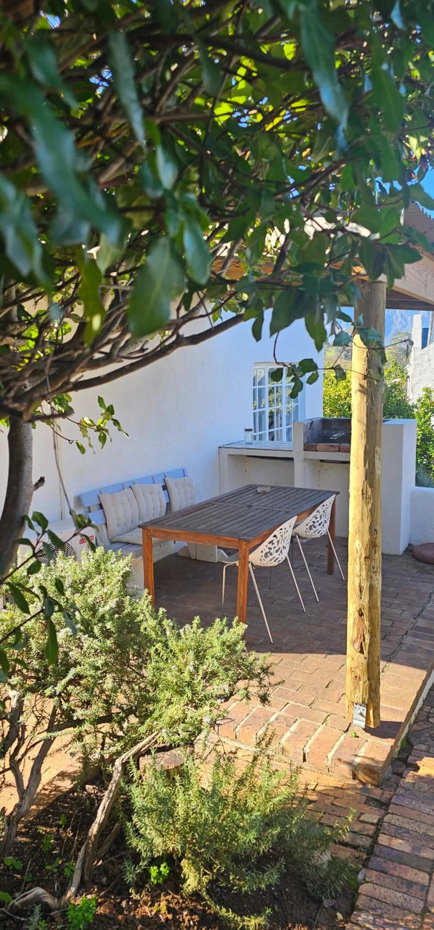 BBQ facilities in De Molen Guest House