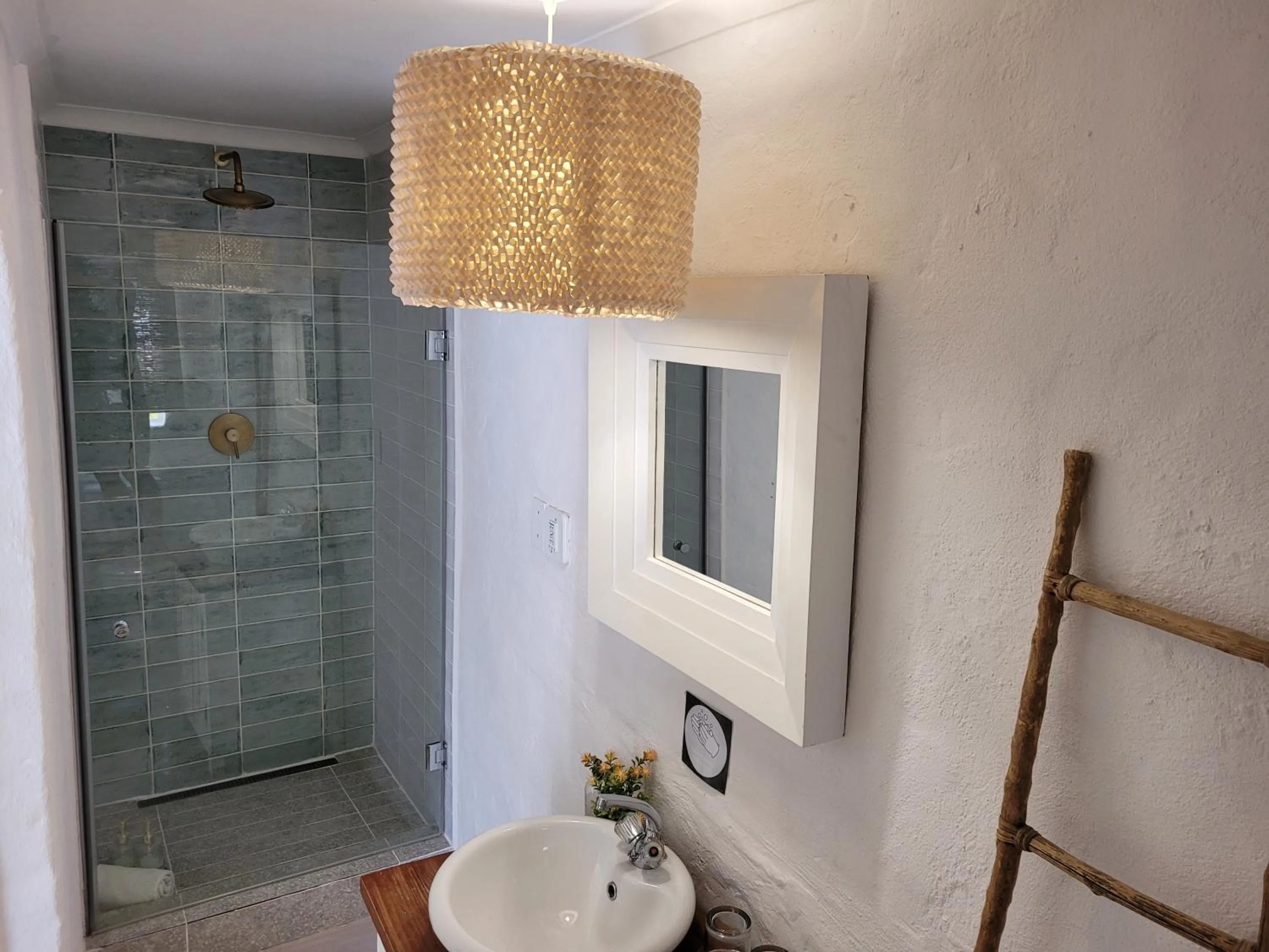 Shower in De Molen Guest House