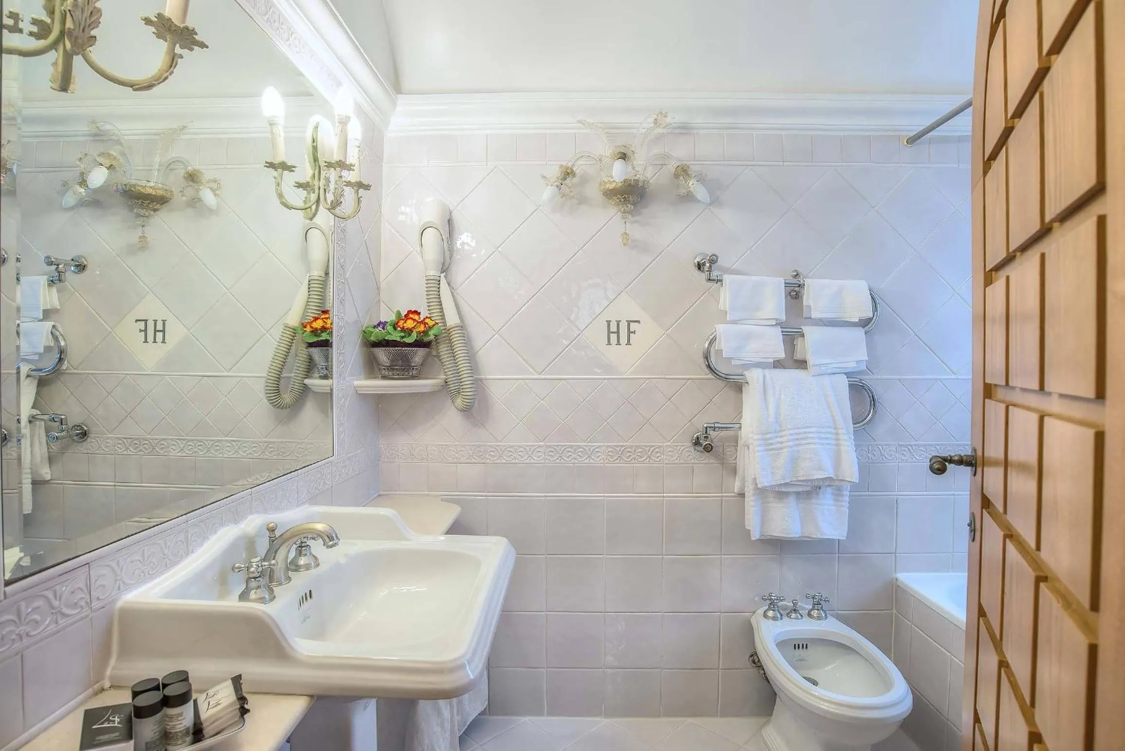 Bathroom in Hotel Fontana