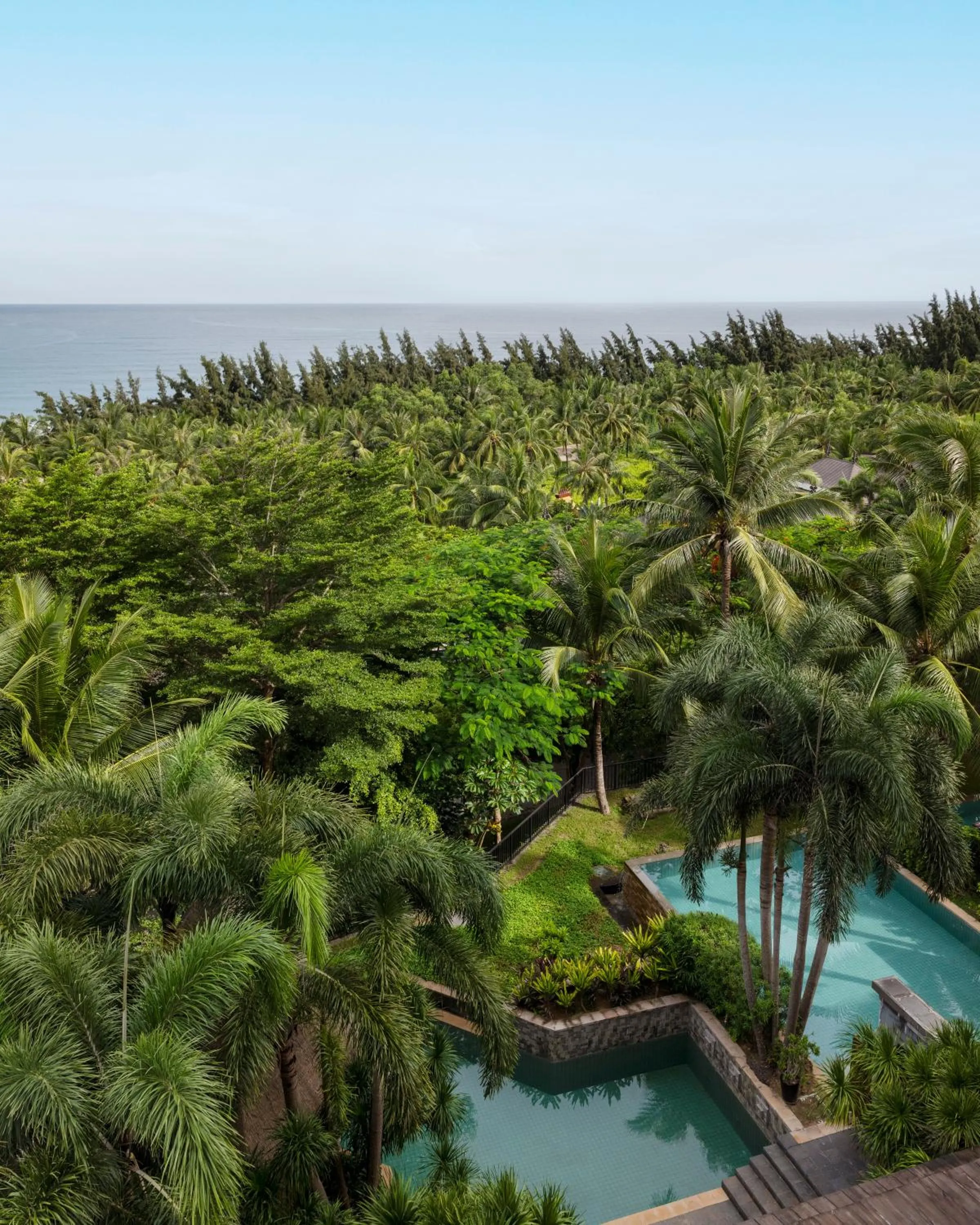Pool view in Raffles Hainan Clear Water Bay