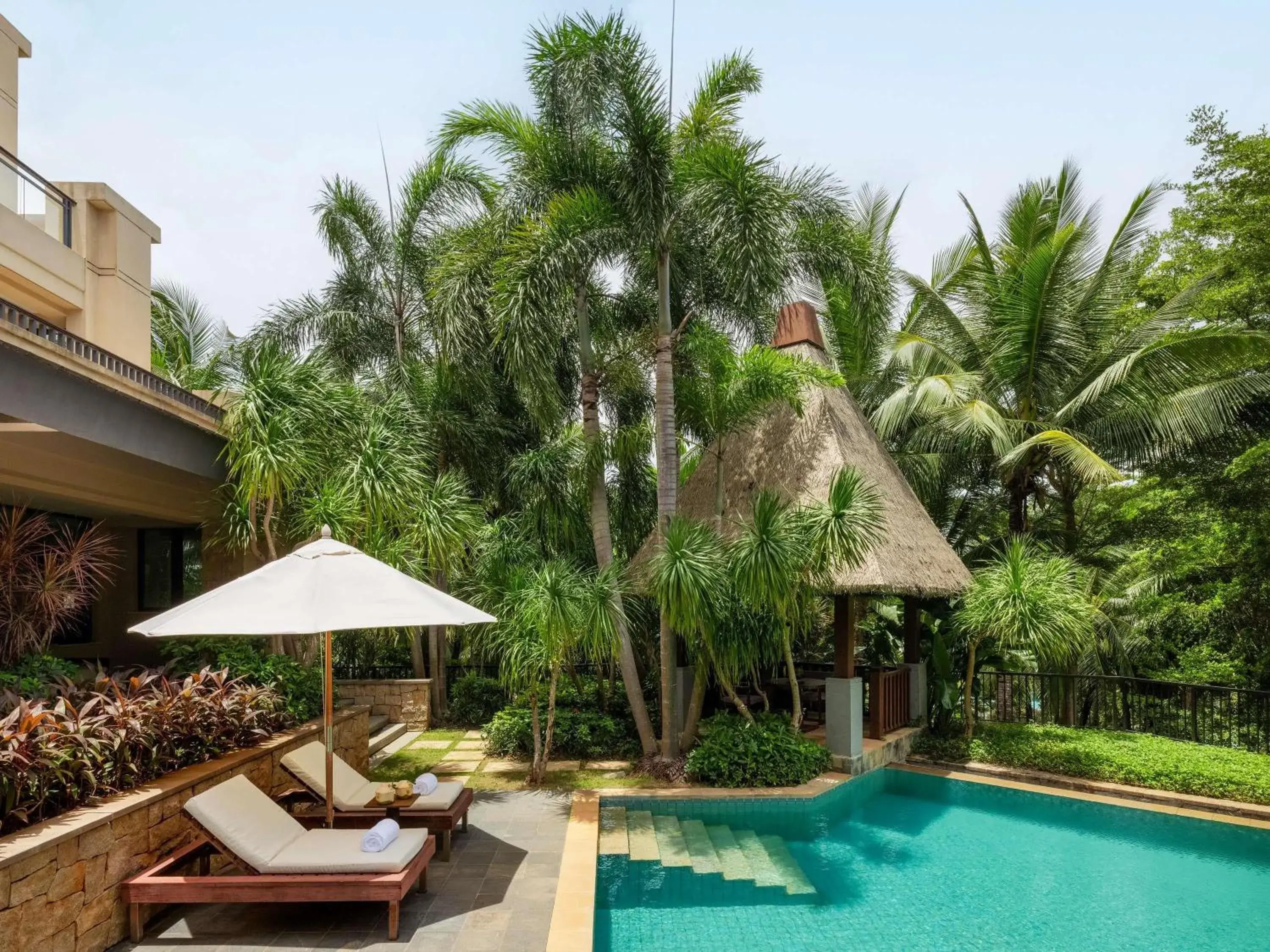 Clear Water Bay Pool Suite - single occupancy in Raffles Hainan Clear Water Bay Clear Water Bay Pool Suite - single occupancy in Raffles Hainan Clear Water Bay