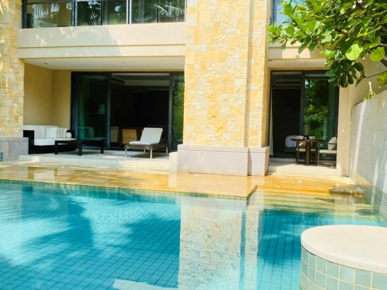 Pool view in Raffles Hainan Clear Water Bay