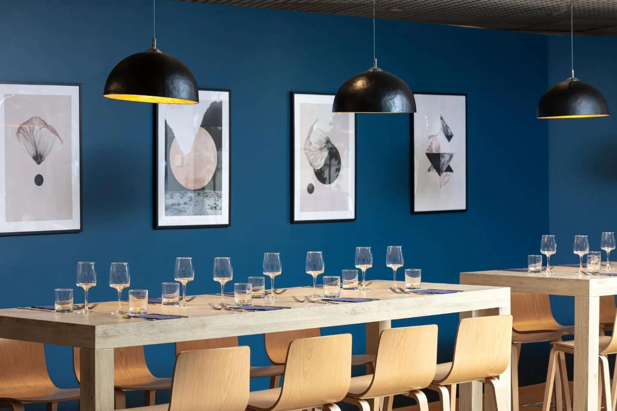 Restaurant/places to eat in Crowne Plaza Milan Linate by IHG