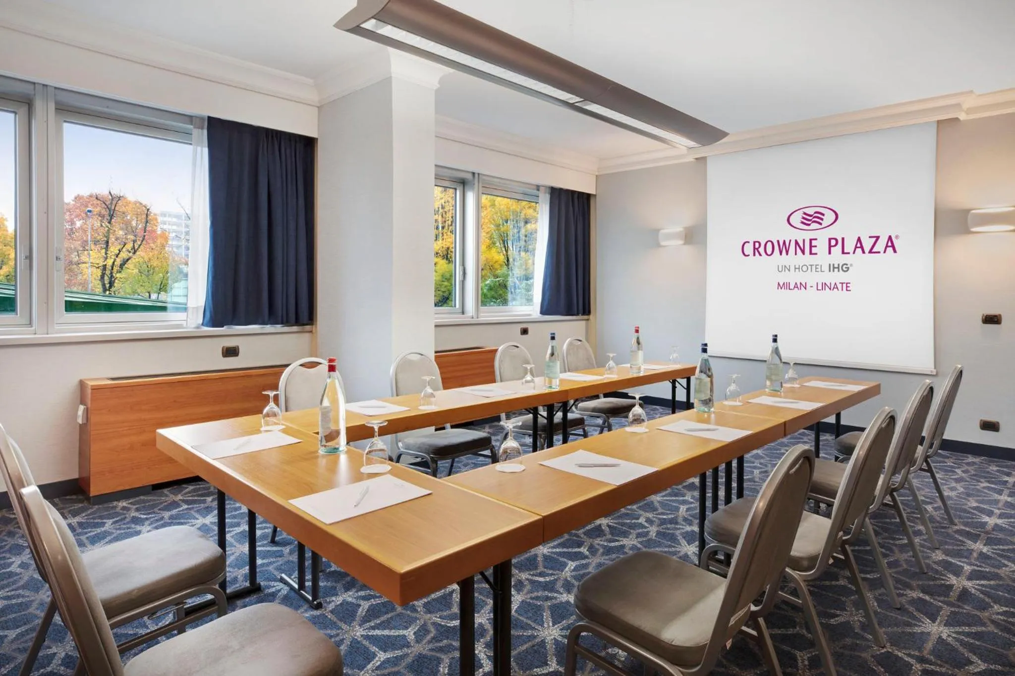 Meeting/conference room in Crowne Plaza Milan Linate by IHG