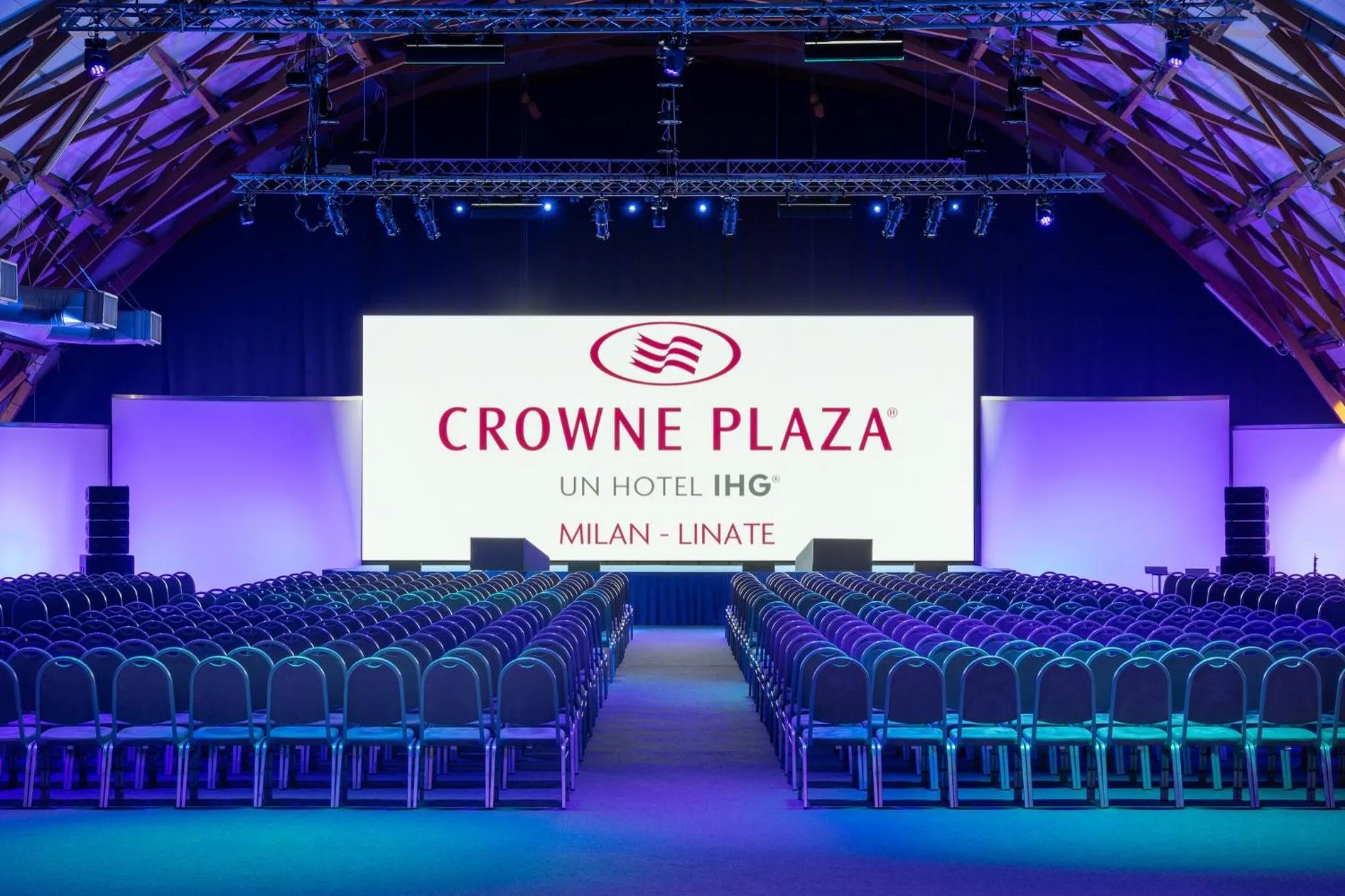 Meeting/conference room in Crowne Plaza Milan Linate by IHG