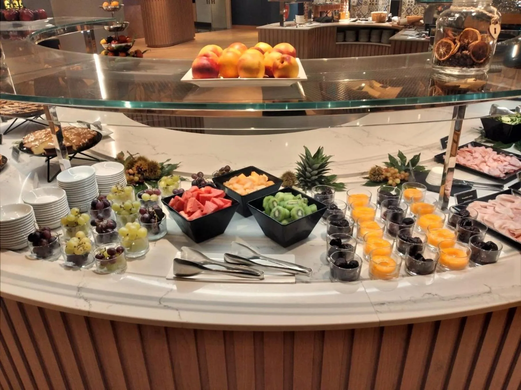 Restaurant/places to eat in Crowne Plaza Milan Linate by IHG