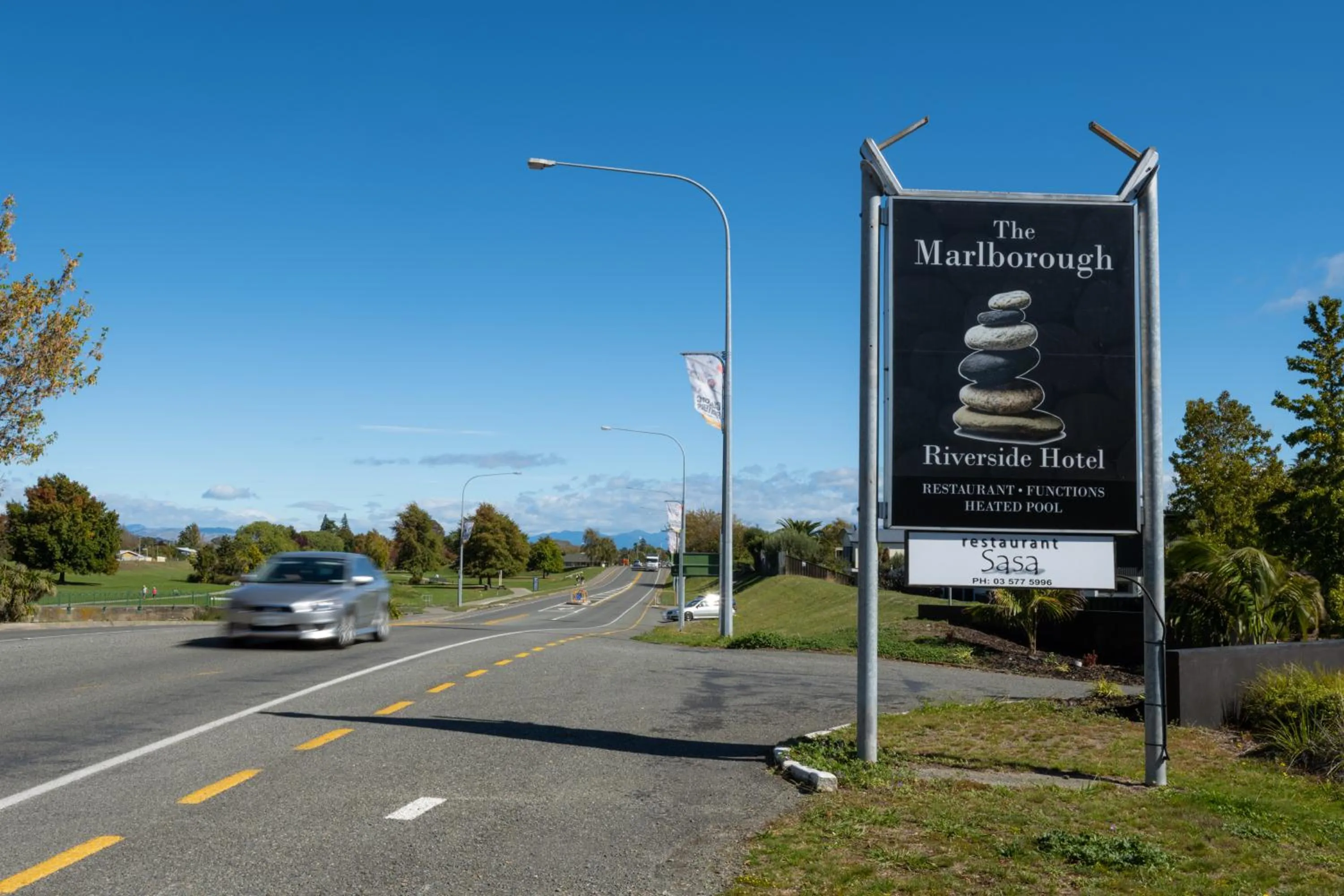 Riverside Hotel Marlborough