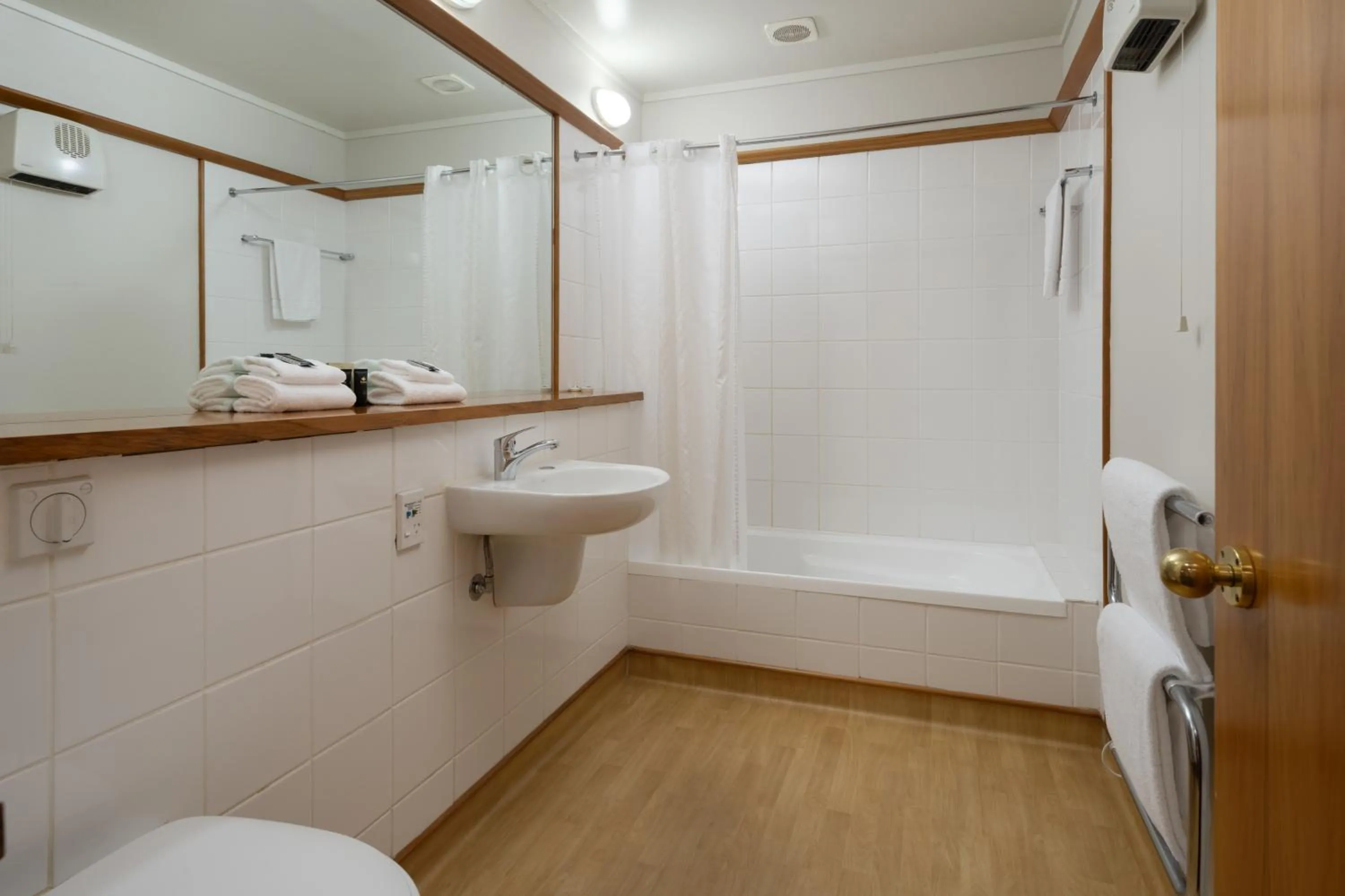 Riverside Hotel Marlborough