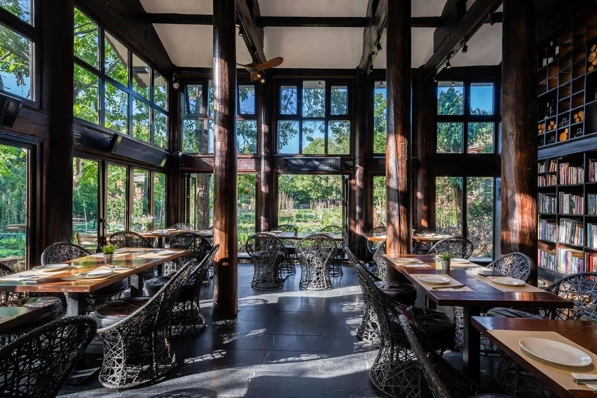 Restaurant/places to eat in The Bivou Lijiang