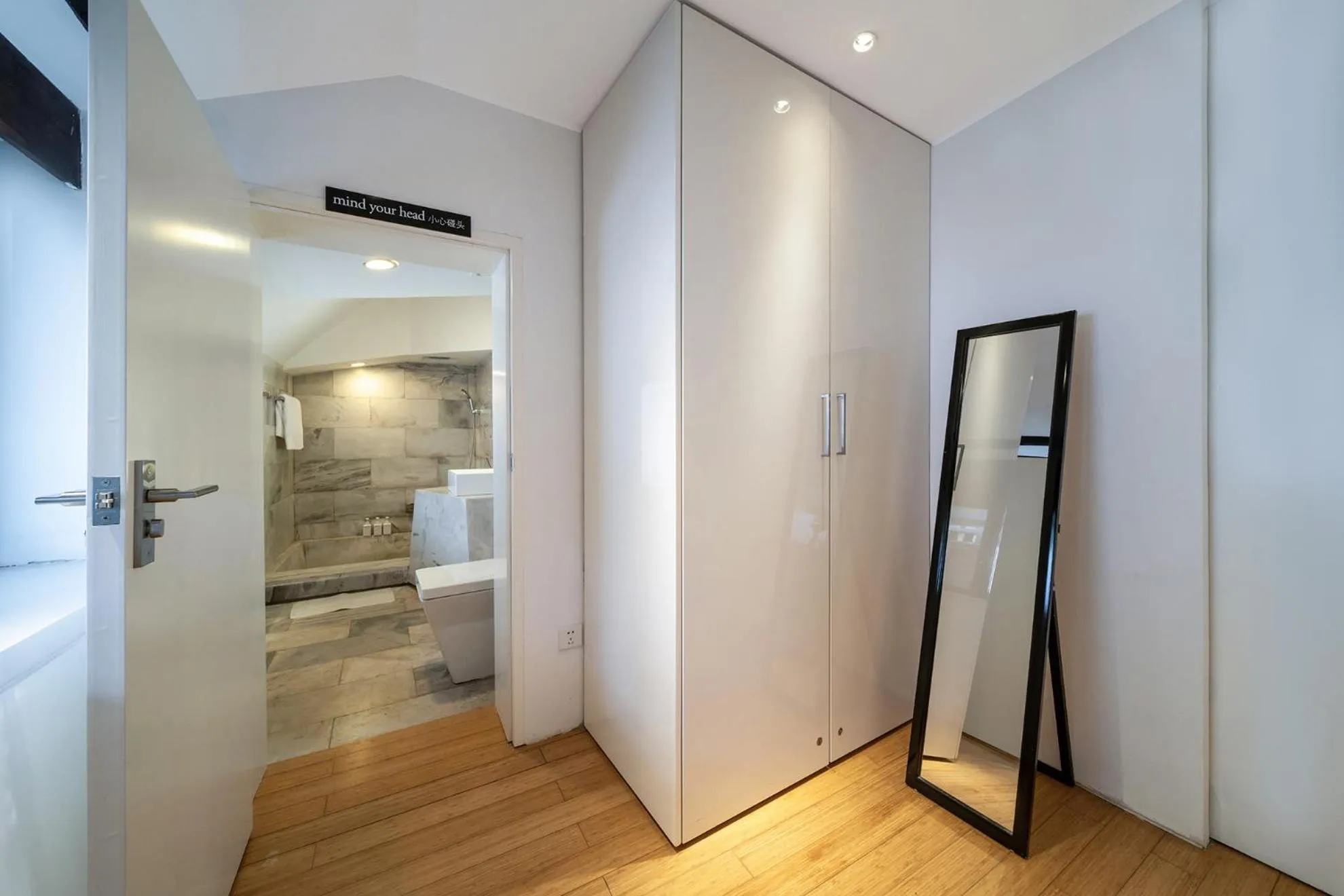 wardrobe in The Bivou Lijiang