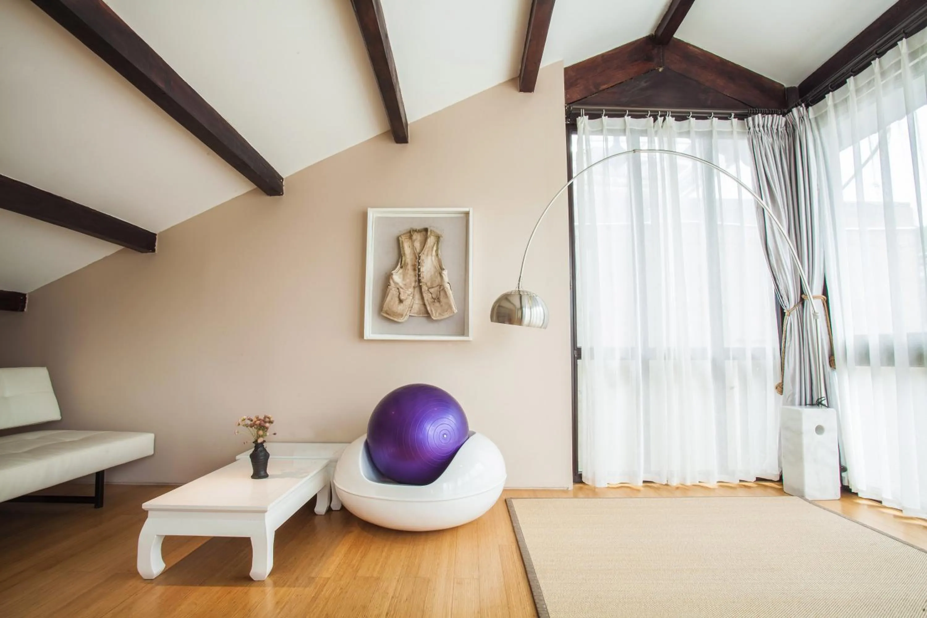 Seating area in The Bivou Lijiang